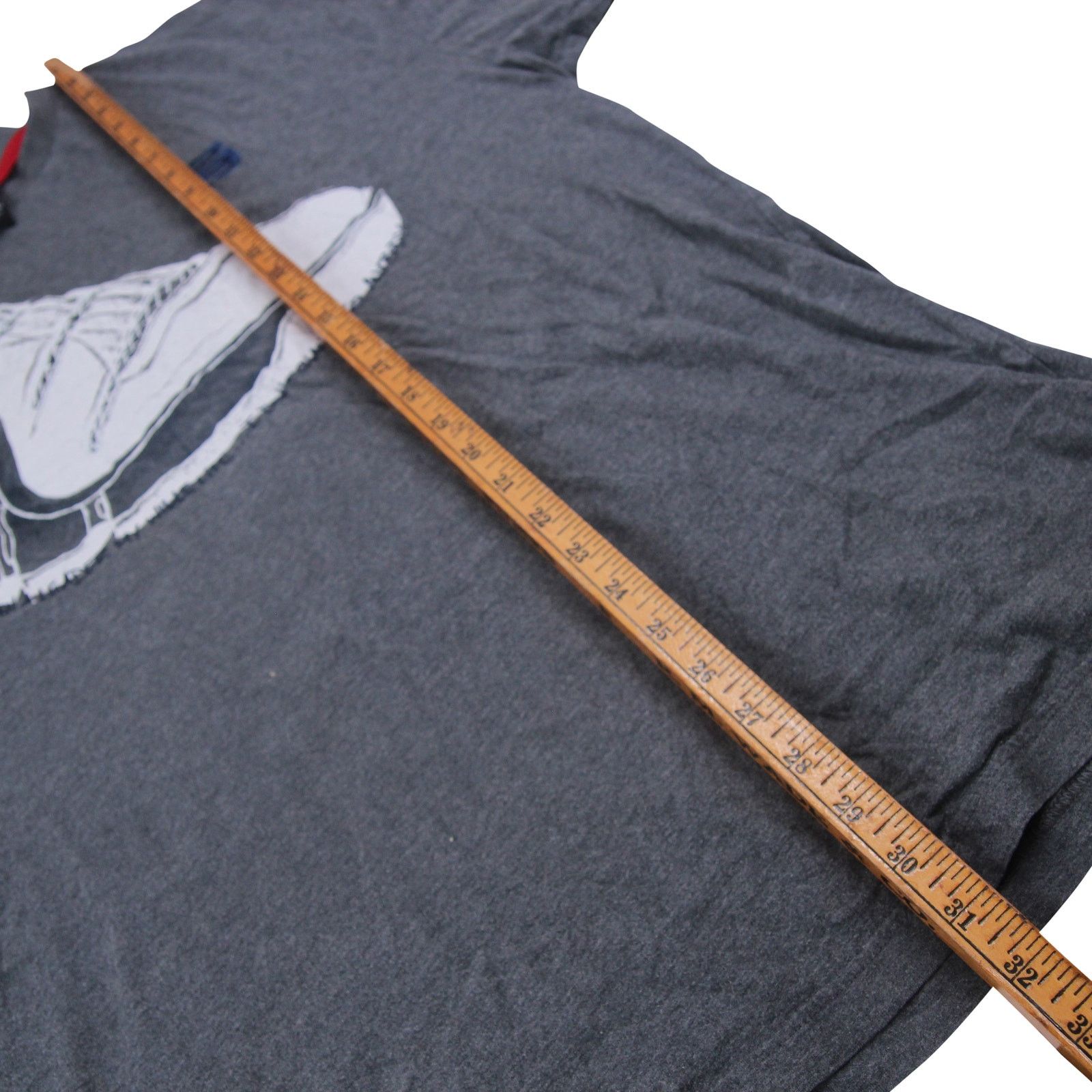 Nike × Vintage Vintage Y2k Nike Lebron Air Zoom 4 Graphic T Shirt Size US L / EU 52-54 / 3 - 6 Thumbnail