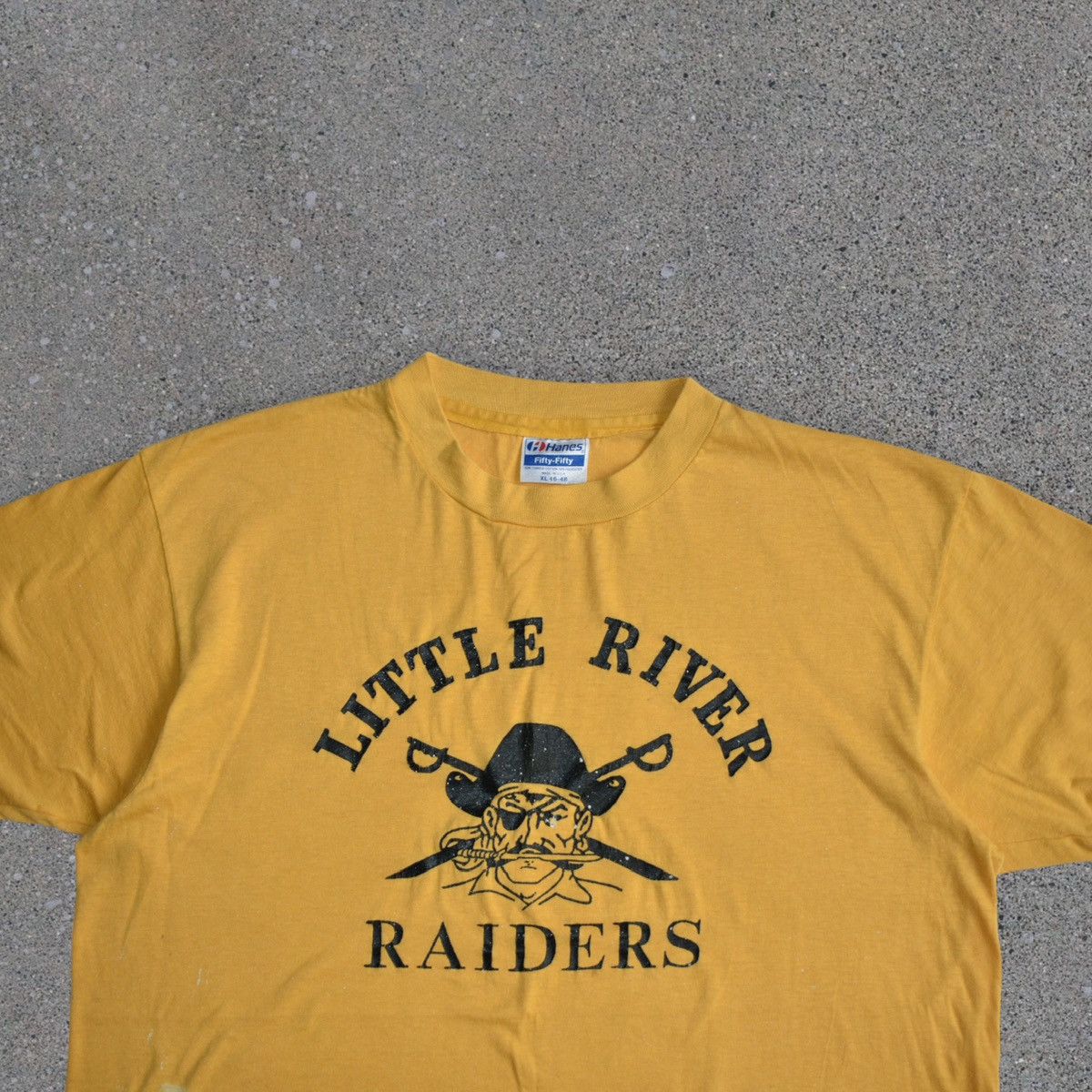 Vintage Distressed Vintage 80s/90s ‘Little River Raiders’ T-Shirt Size US XL / EU 56 / 4 - 2 Thumbnail