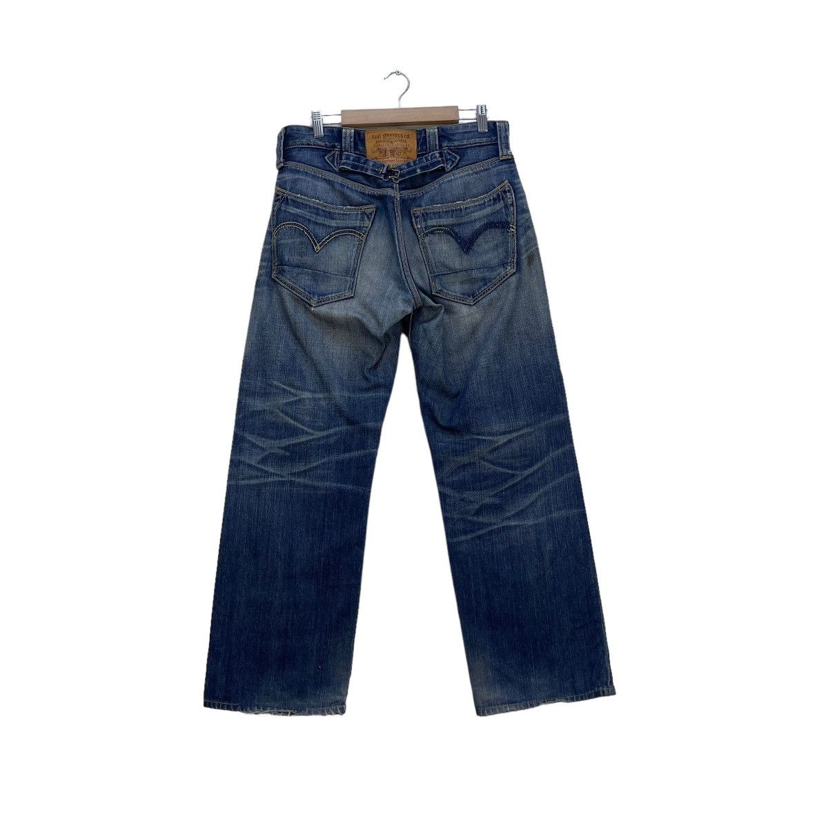 Le Grande Bleu (L.G.B.) 🫴🏻Vintage Levis Denim Jeans Size US 32 / EU 48 - 3 Thumbnail