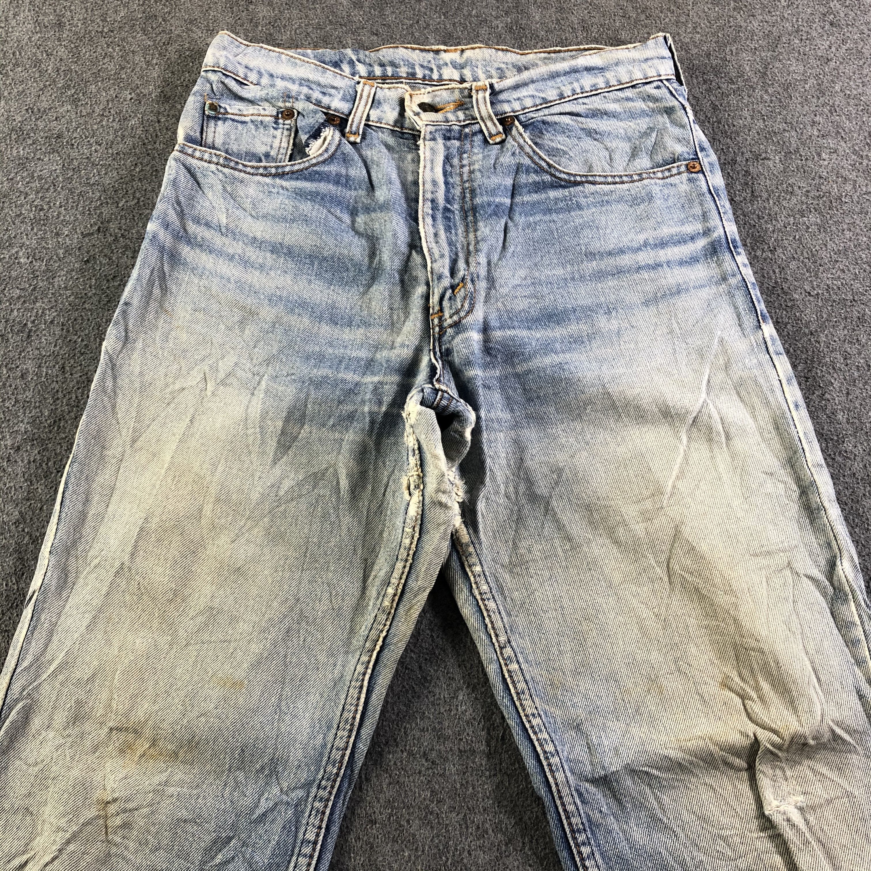 Levi's Vintage Light Wash Levis Jeans-J3975 Size US 30 / EU 46 - 3 Thumbnail