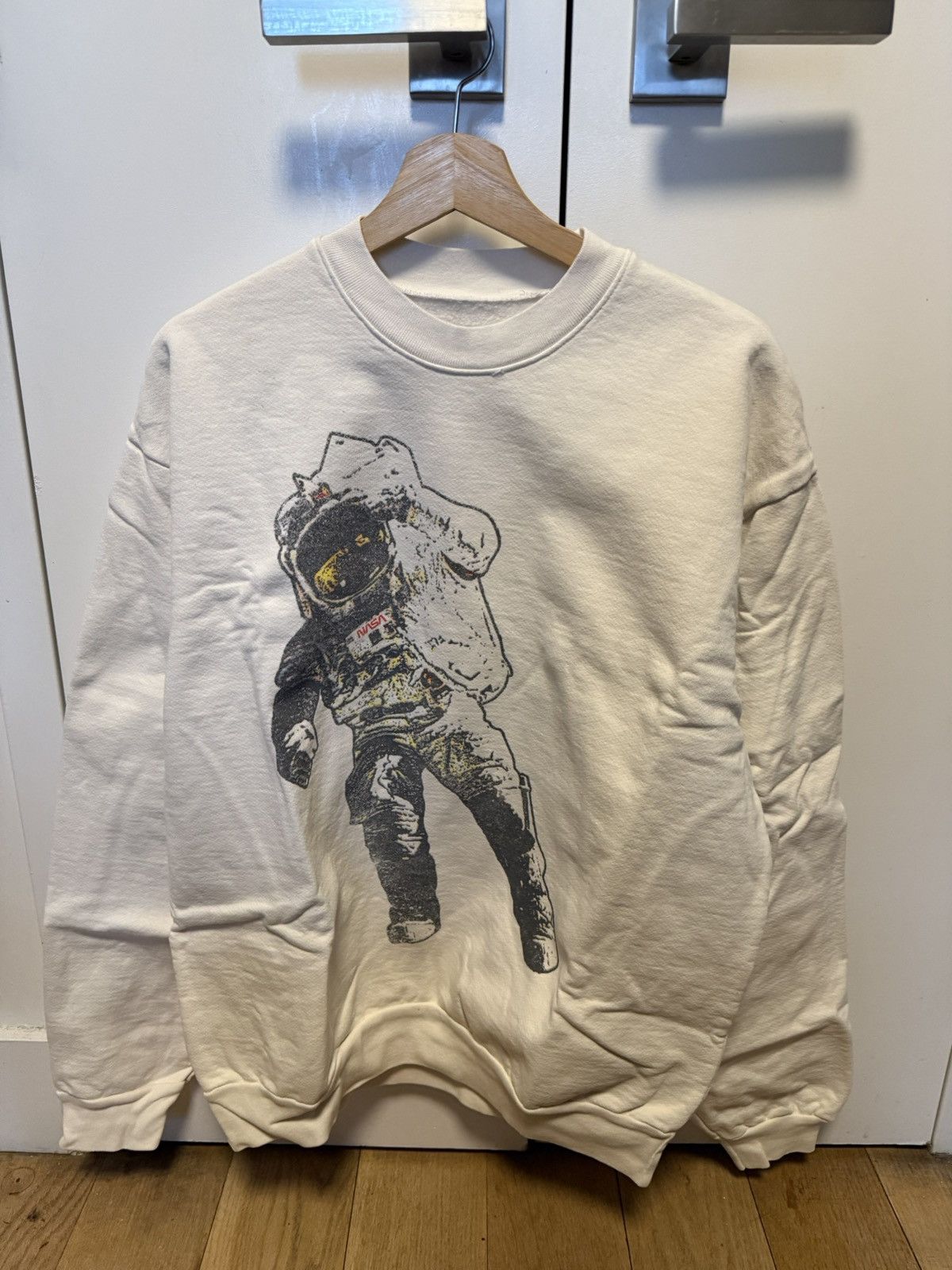 Kid Cudi × NASA NASA Kid Cudi To the Moon Tour Crewneck Astronaut L Size US L / EU 52-54 / 3 - 1 Thumbnail