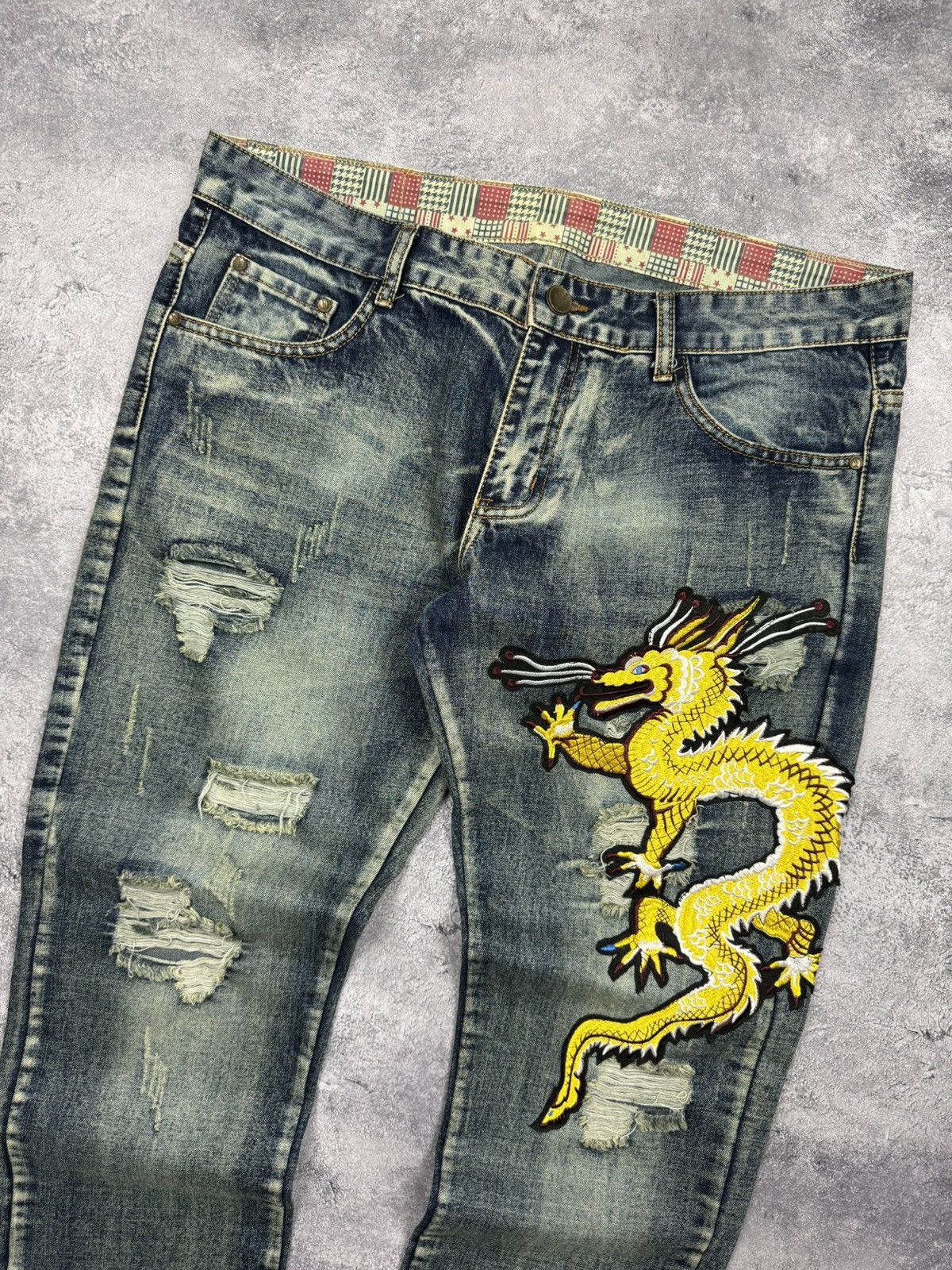 Japanese Brand Vintage Japanese Dragon Embroidered Distressed Jeans Pants Size US 36 / EU 52 - 9 Thumbnail