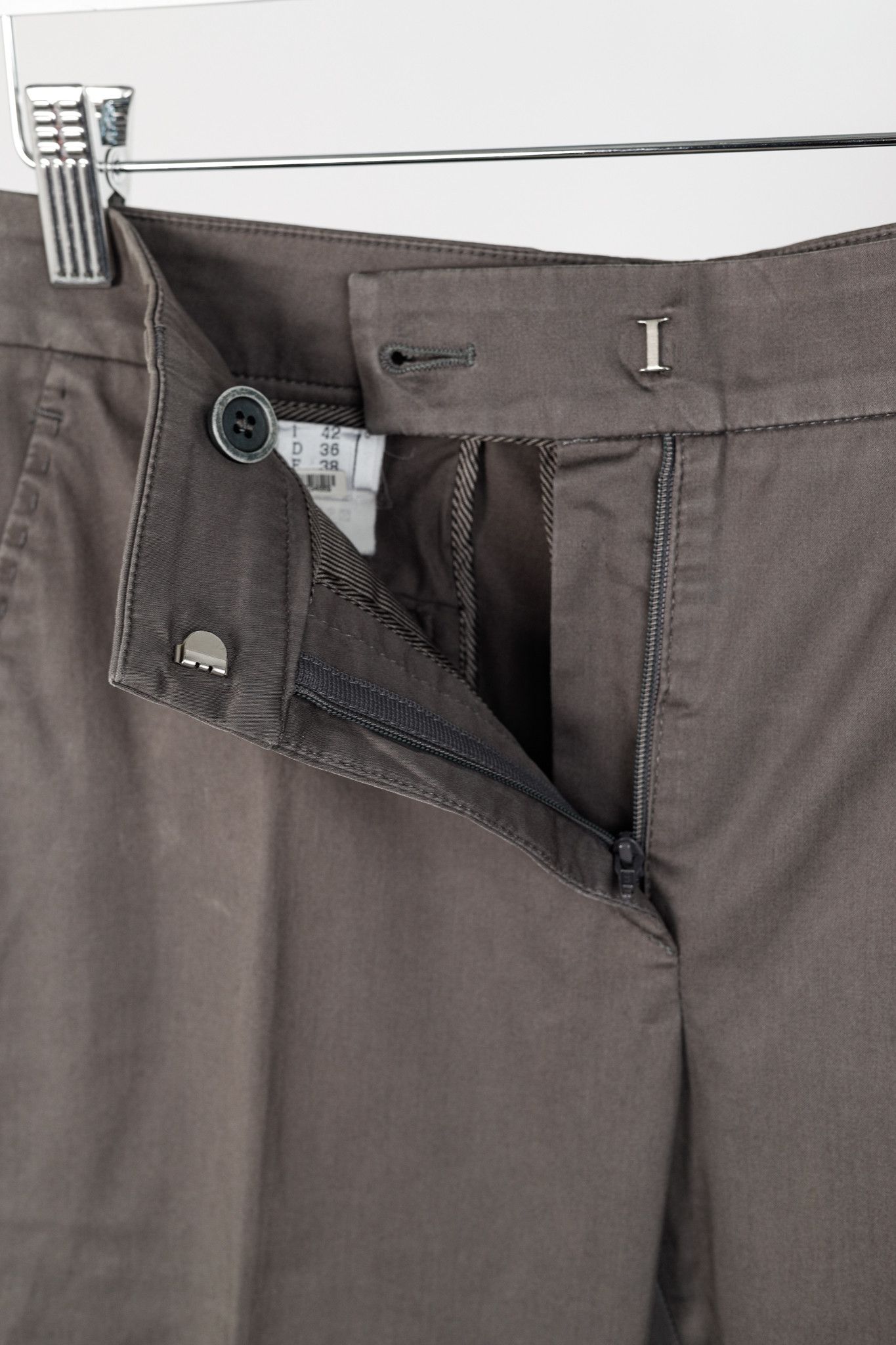 Brunello Cucinelli Brunello Cucinelli Grey Cotton Topstitched Cuffed Trousers Size 28" / US 6 / IT 42 - 6 Thumbnail