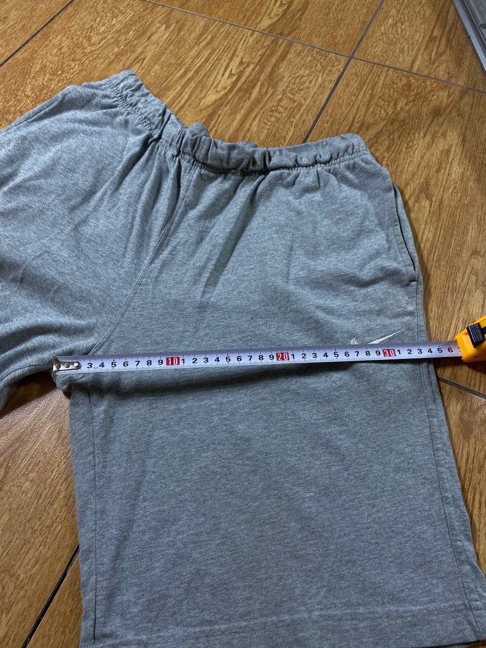 Nike × Vintage Nike Vintage Y2k Swoosh Logo Shorts Rare Streetwear Gray Size US 36 / EU 52 - 13 Thumbnail