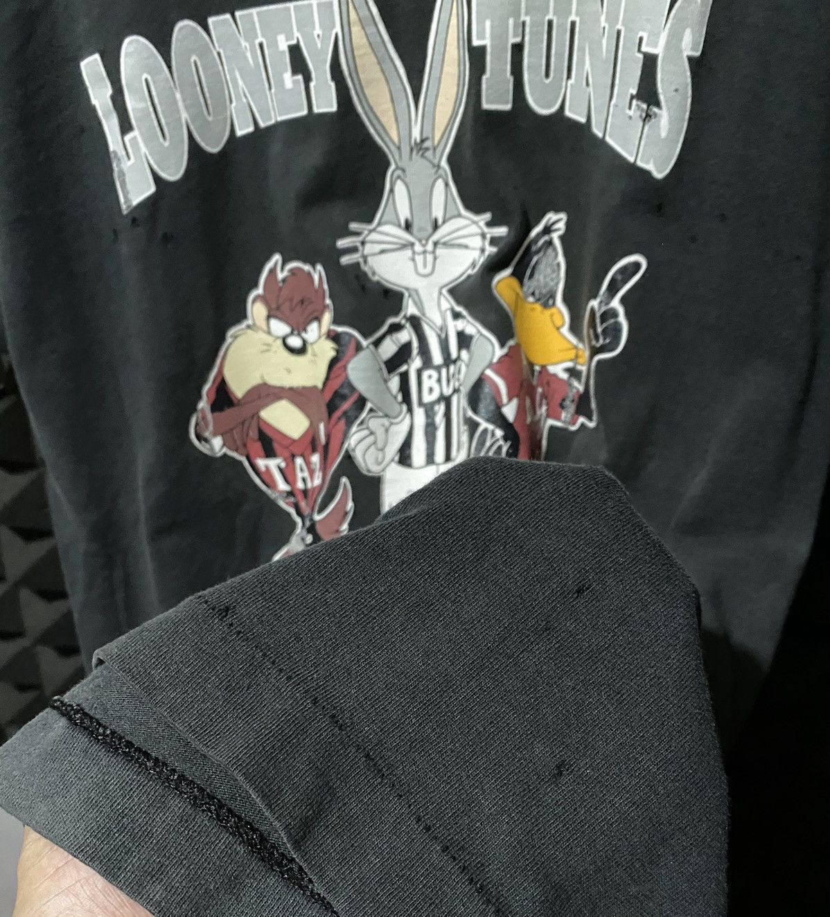 Fruit Of The Loom × Vintage Ac Milan, Juventus, Manchester United looney tunes vtg fotl Size US L / EU 52-54 / 3 - 10 Thumbnail