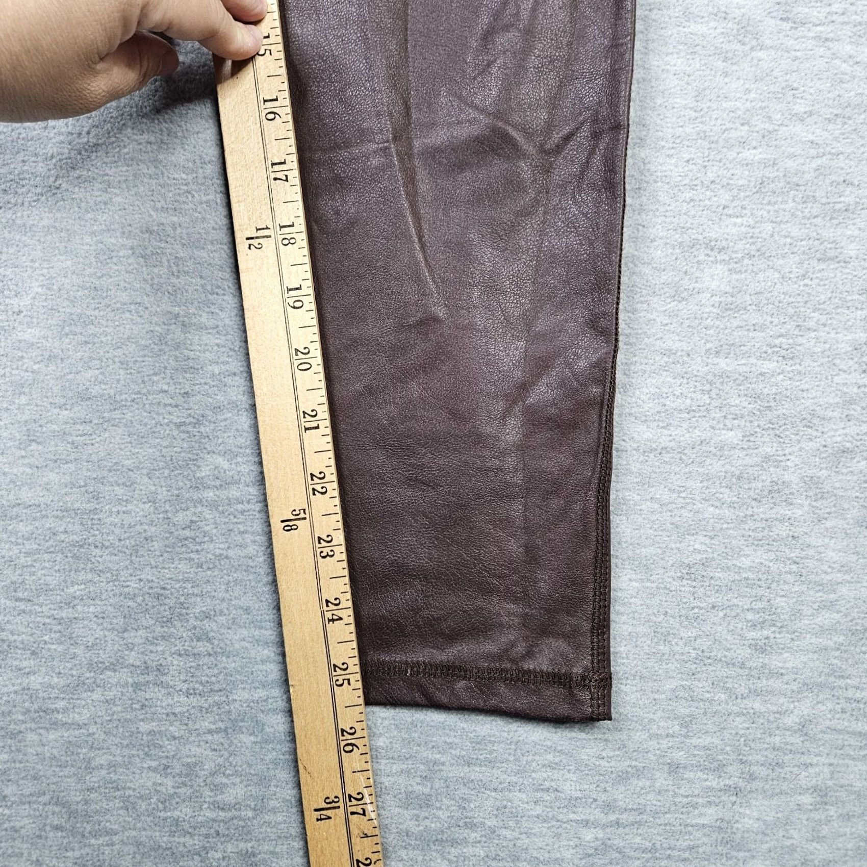 Vintage SOMETHING Navy Women's Brown Faux Leather Pull-on Cropped Legging XS Brown Cropped Pants Womens XS Pull On Leather-like Size 26" / US 2 / IT 38 - 6 Thumbnail