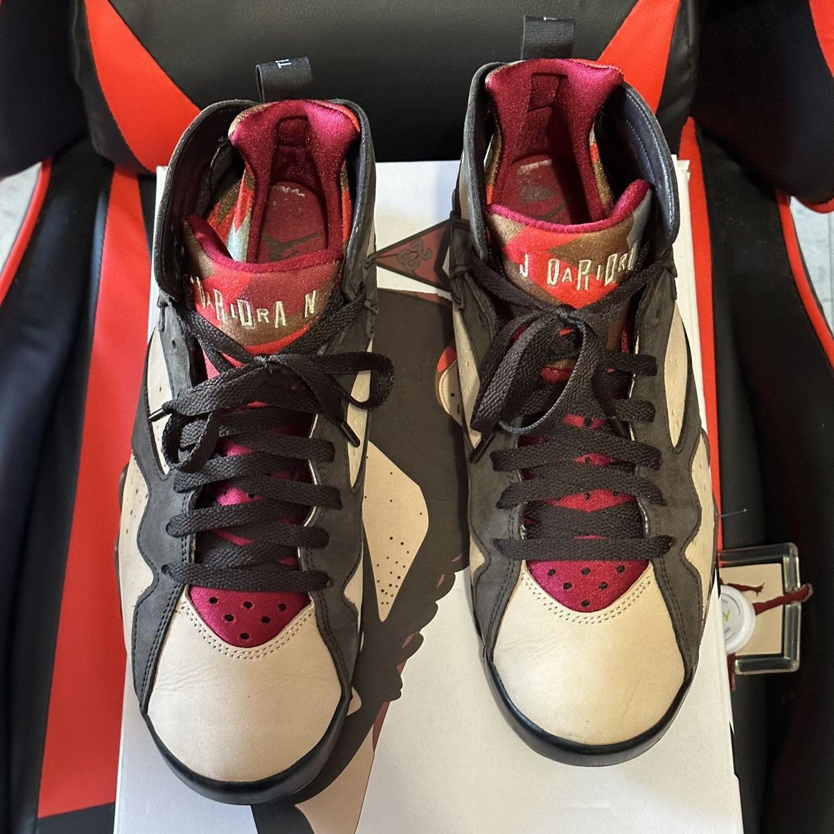 Jordan Brand × Nike Jordan 7 Retro Patta mens size 9 ( shimmer red velvet brown) Size US 9 / EU 42 - 4 Thumbnail