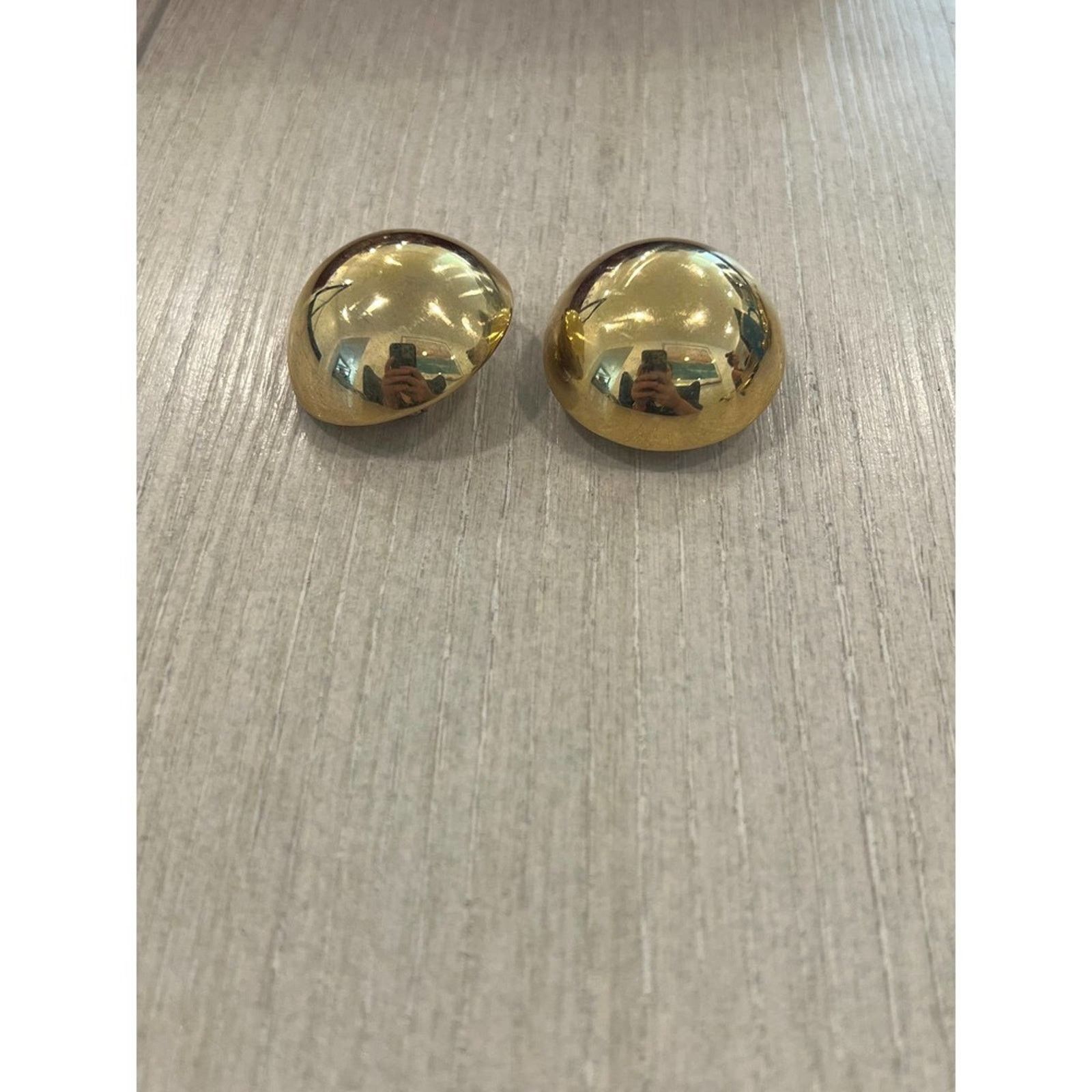 Vintage Vintage Gold Dome Trifari Clip On Earrings Signed Size ONE SIZE - 1 Thumbnail