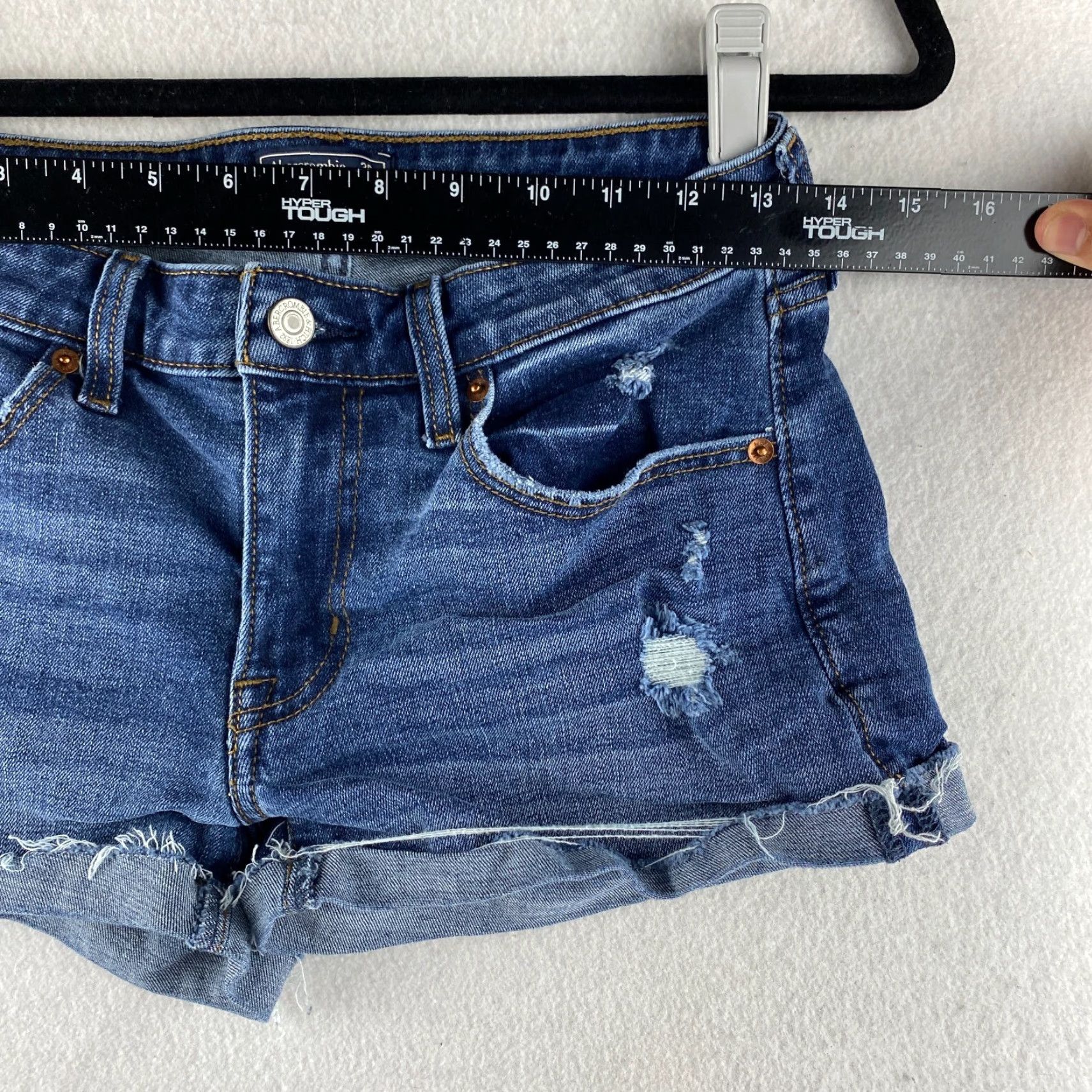 Abercrombie & Fitch Abercrombie & Fitch Low Rise Shorts Womens 26 / 2 Blue Denim Cuffed Stretch Pocket Logo Casual Summer Modern 2-3in Inseam Womens Size 26" / US 2 / IT 38 - 3 Thumbnail
