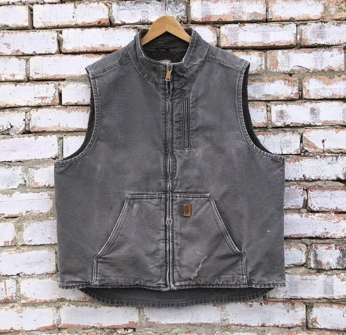 Carhartt Vintage Carhartt THRASHED Faded Sherpa Lined Vest Jacket Size US XL / EU 56 / 4 - 3 Thumbnail