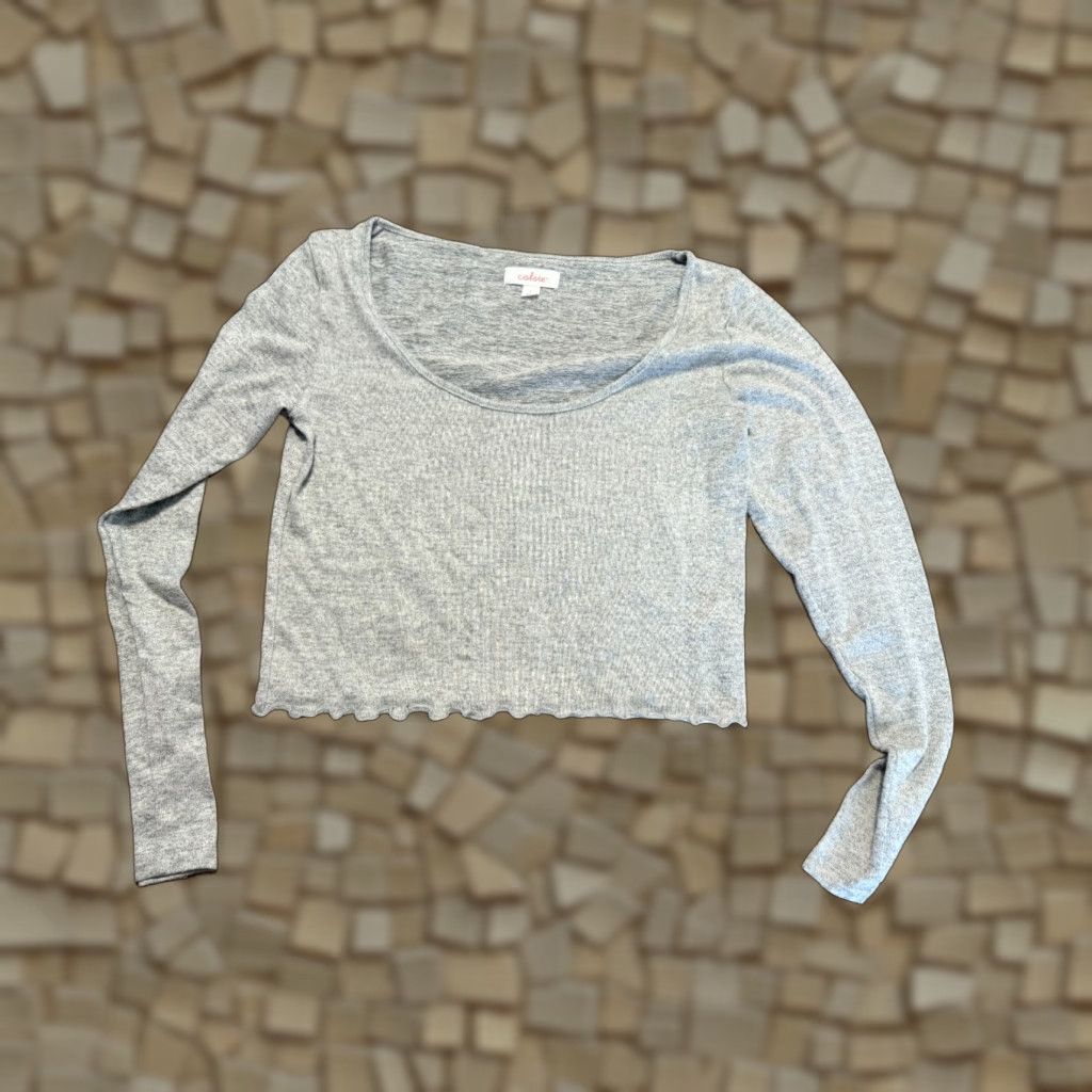 Vintage Colsie Shirt Womens Small Gray Long Sleeve Crop To Scoop Neck T-Shirt Casual Cropped Modern Fall Spring Summer Vintage: No Size S / US 4 / IT 40 - 1 Thumbnail