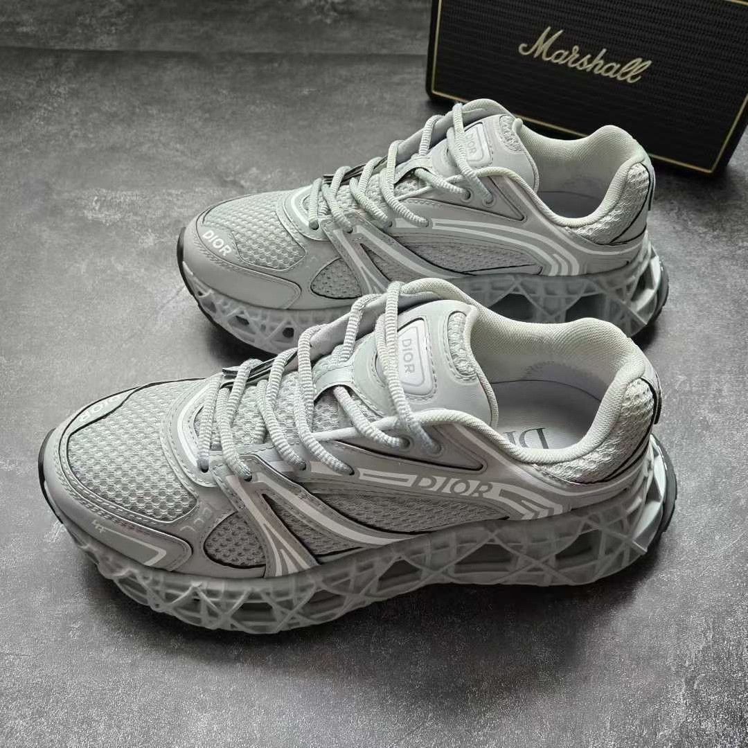 Balenciaga Balenciaga Multi Lowtop Sneakers 35 Men Size US 5 / EU 37 - 1 Thumbnail