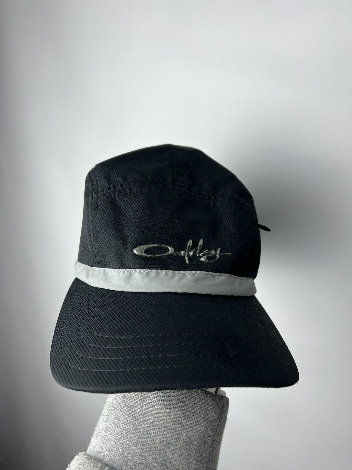 Oakley Vintage streetwear y2k sk8 hype Oakley Cap Size ONE SIZE - 1 Thumbnail