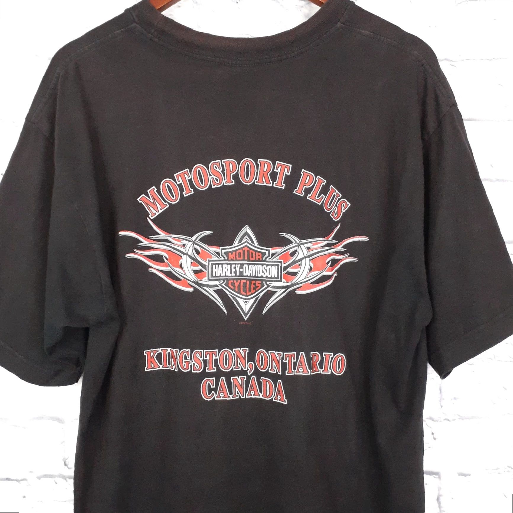 Harley Davidson VINTAGE Harley-Davidson T-Shirt Canada Black Short Sleeve Crew Neck M Adult Mens Medium USA Fit Regular Double-Sided Size US M / EU 48-50 / 2 - 3 Thumbnail