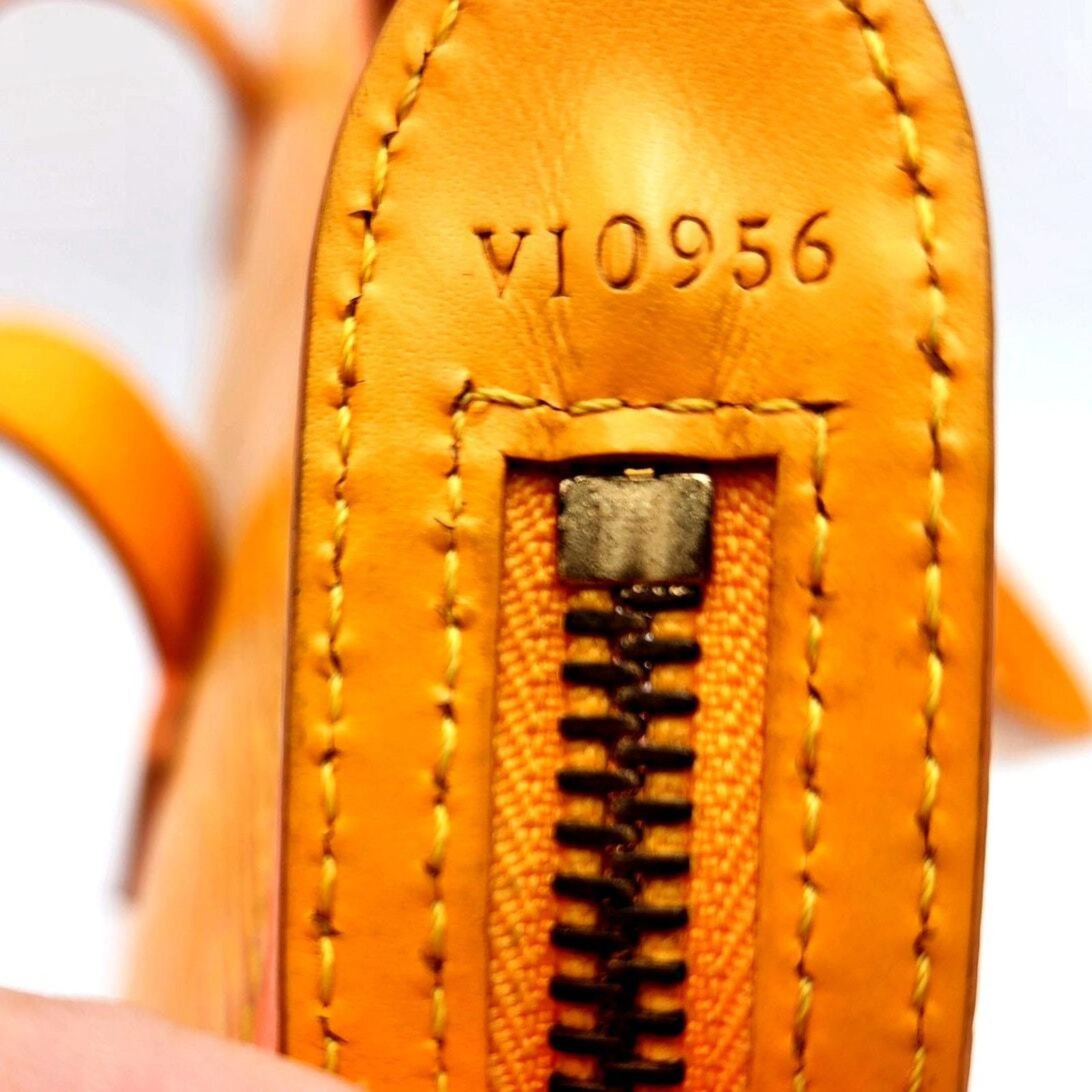 Louis Vuitton LOUIS VUITTON Saint Jacques PM in Tassil Vintage/Authentic Size ONE SIZE - 16 Thumbnail