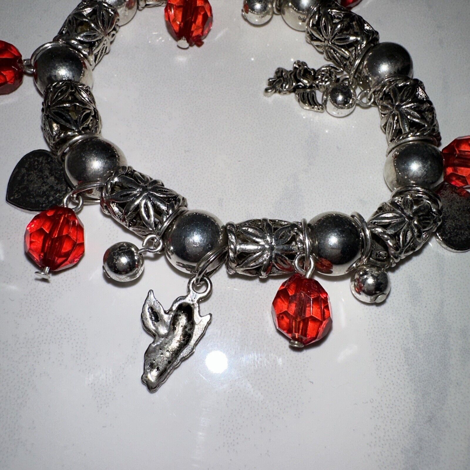 Vintage VTG Silver Art Deco Angels Red Hearts Charm Bracelet Stretch Size ONE SIZE - 3 Thumbnail
