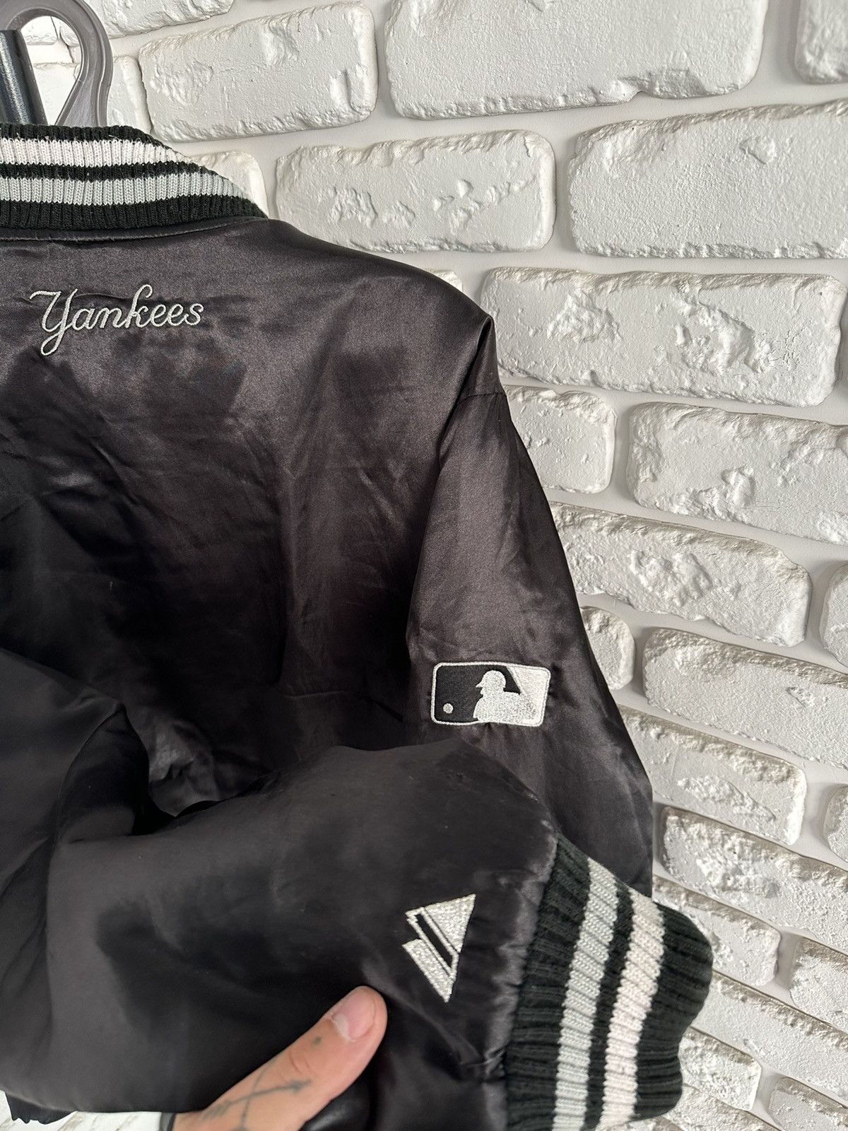 New York Yankees Yankees vintage 90s bomber jacket Size US L / EU 52-54 / 3 - 12 Thumbnail