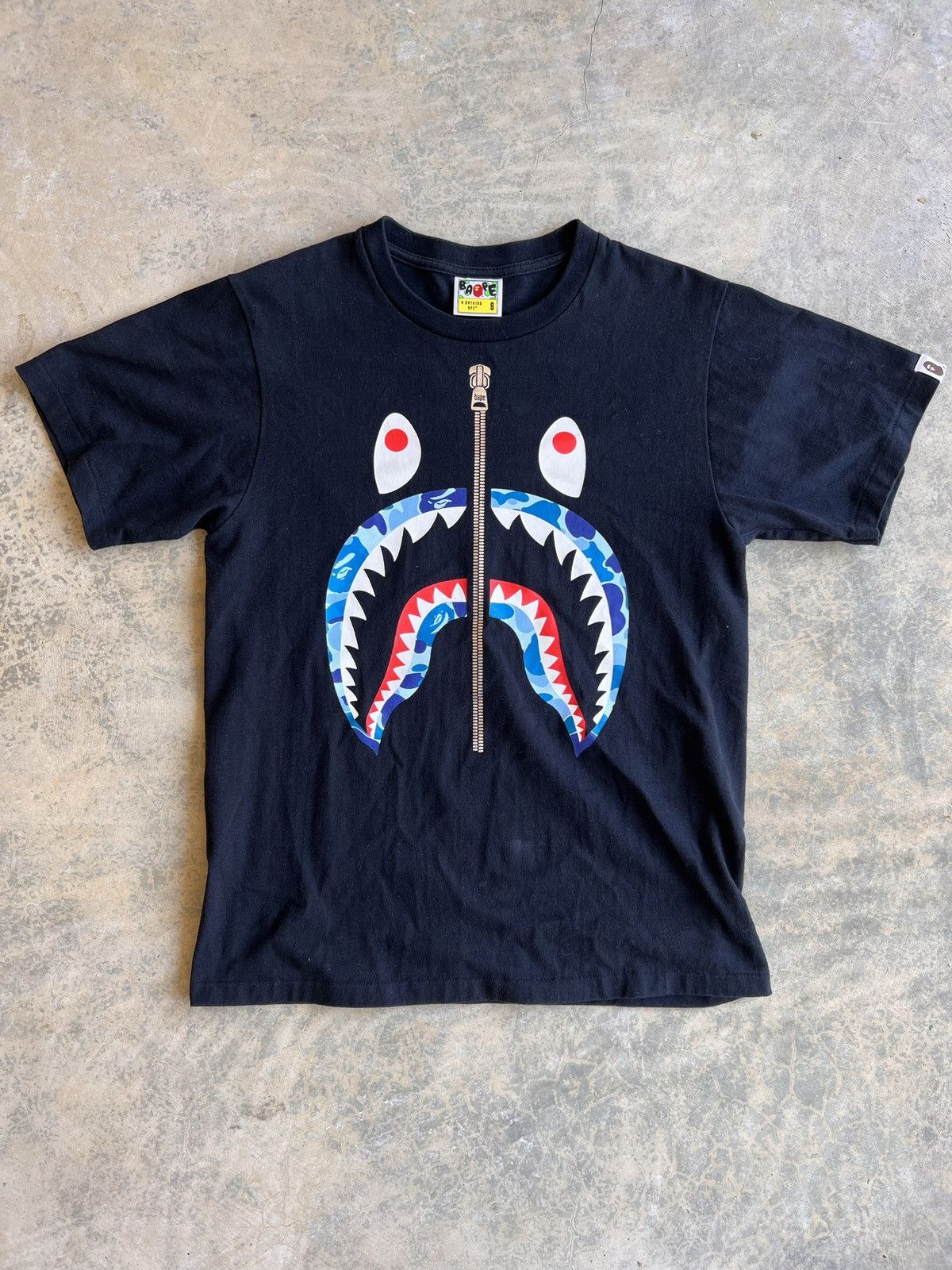 Bape Bape Black Shark Tee S Size US S / EU 44-46 / 1 - 1 Thumbnail