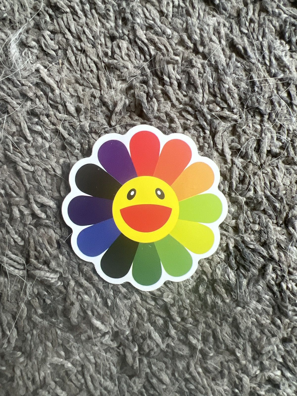 Takashi Murakami Takashi Murakami Rainbow Flower Sticker Size ONE SIZE - 1 Thumbnail