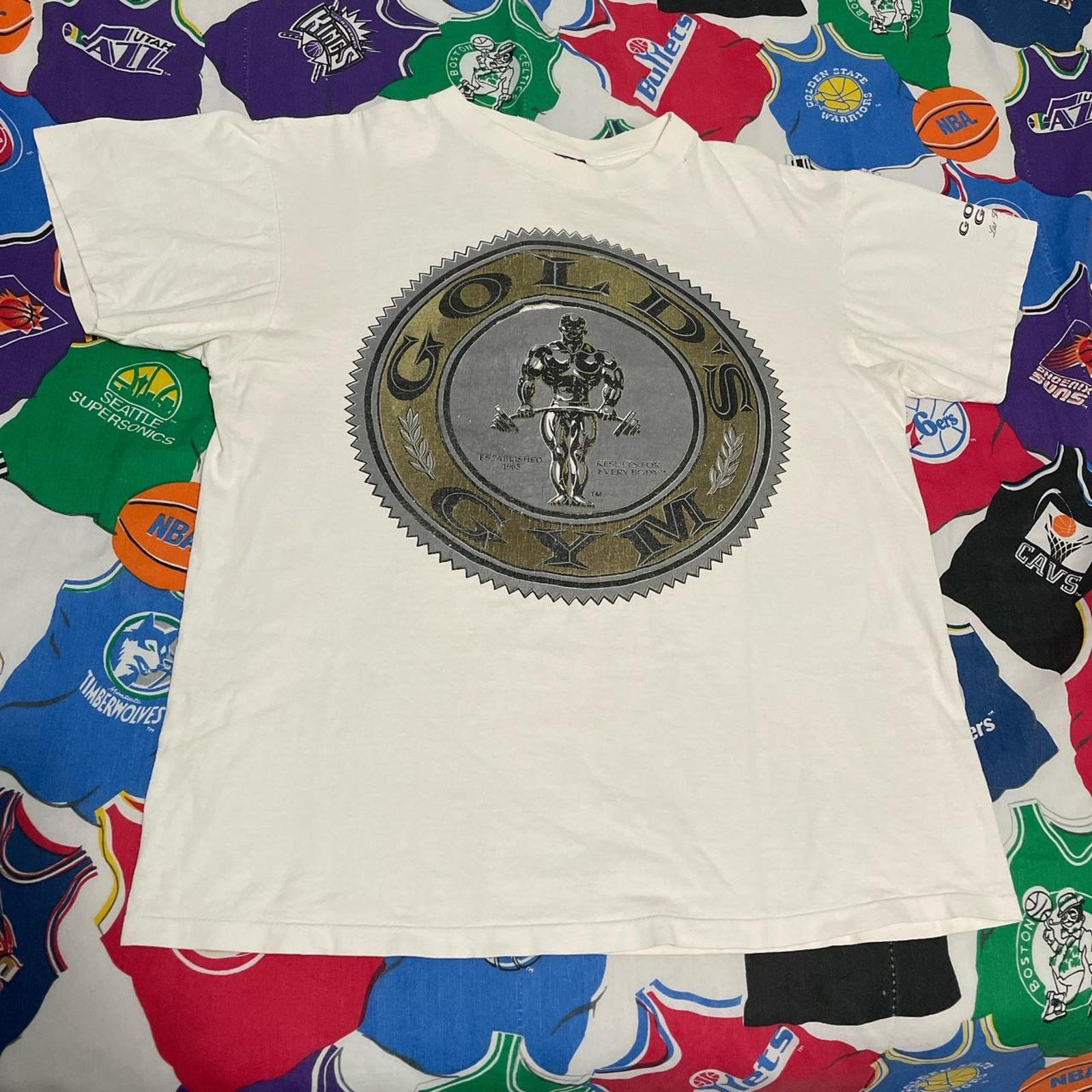 Vintage Vintage 90s Gold’s Gym Las Vegas Work Out Single Stitch Tee Size US M / EU 48-50 / 2 - 1 Thumbnail