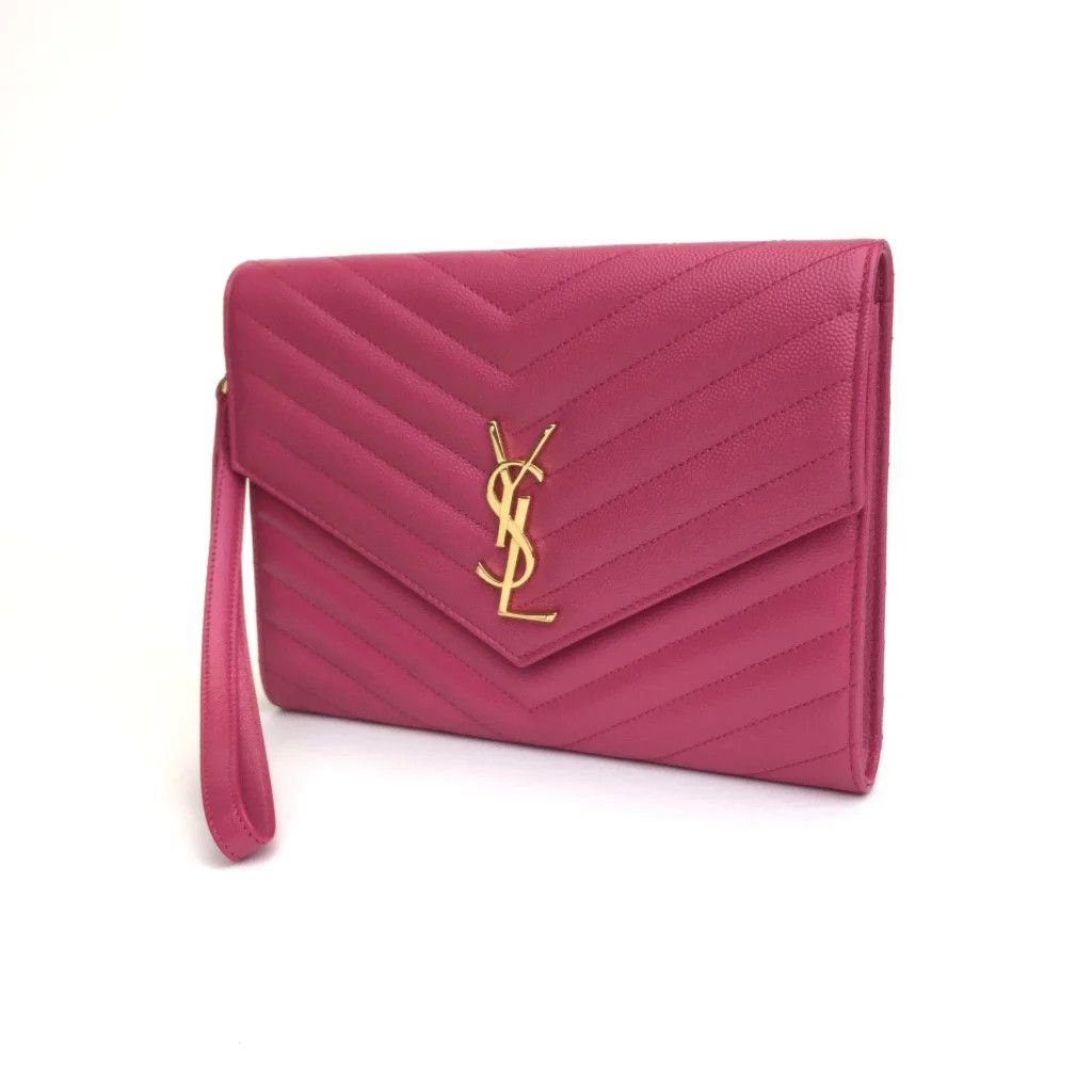 o1b1hav110425 Size: OS / Cassandre Matelasse Flap Pouch