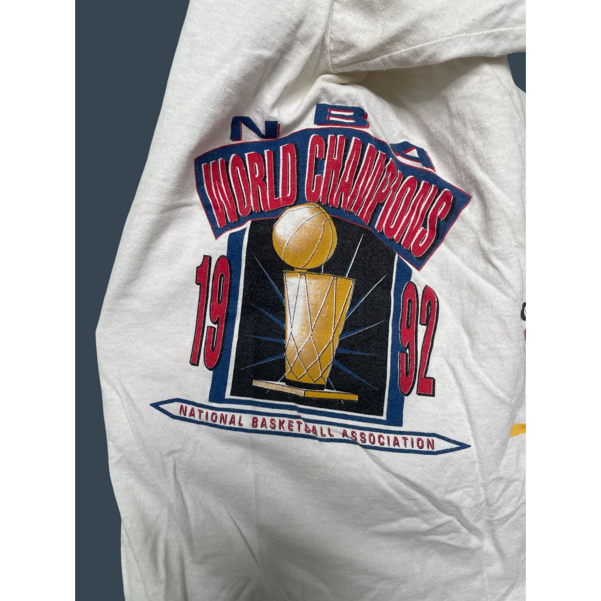 Vintage RARE Vintage 1992 Chicago Bulls NBA World Champs XL Xtra Lar Size US XL / EU 56 / 4 - 6 Thumbnail