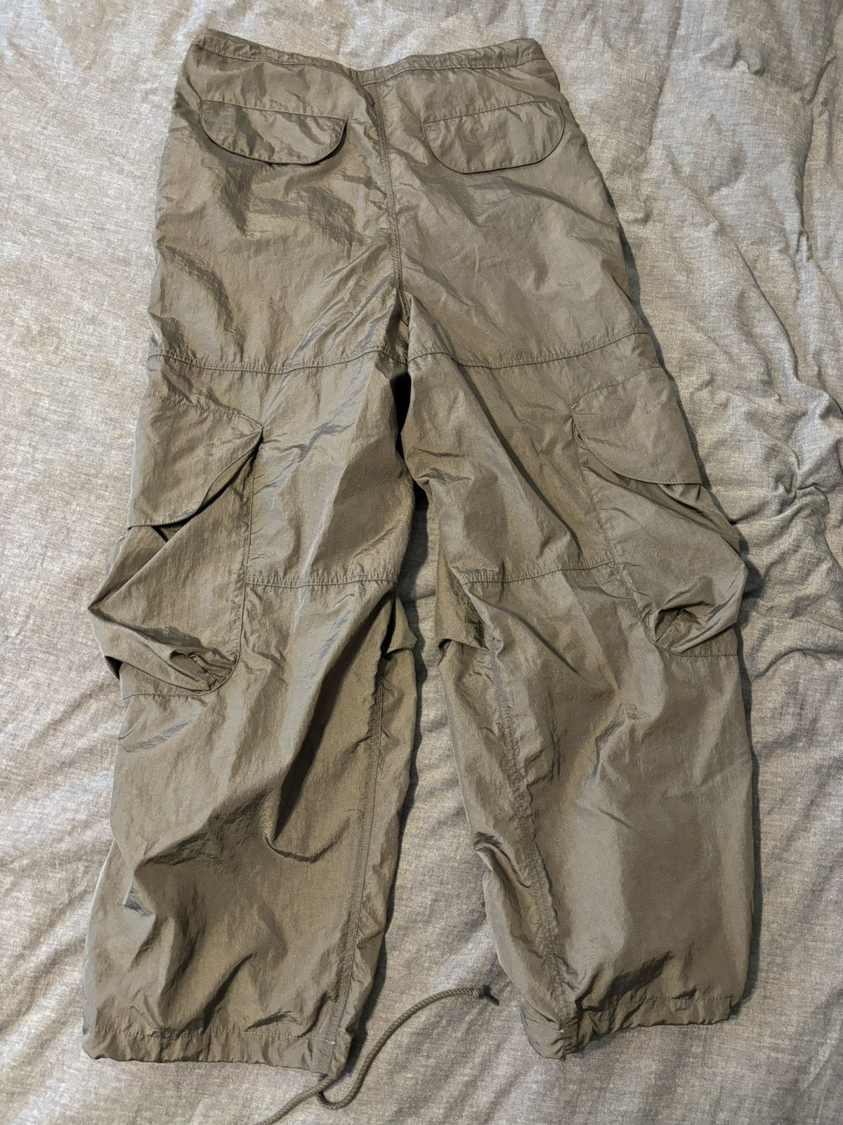 ENTIRE STUDIOS FREIGHT CARGO 