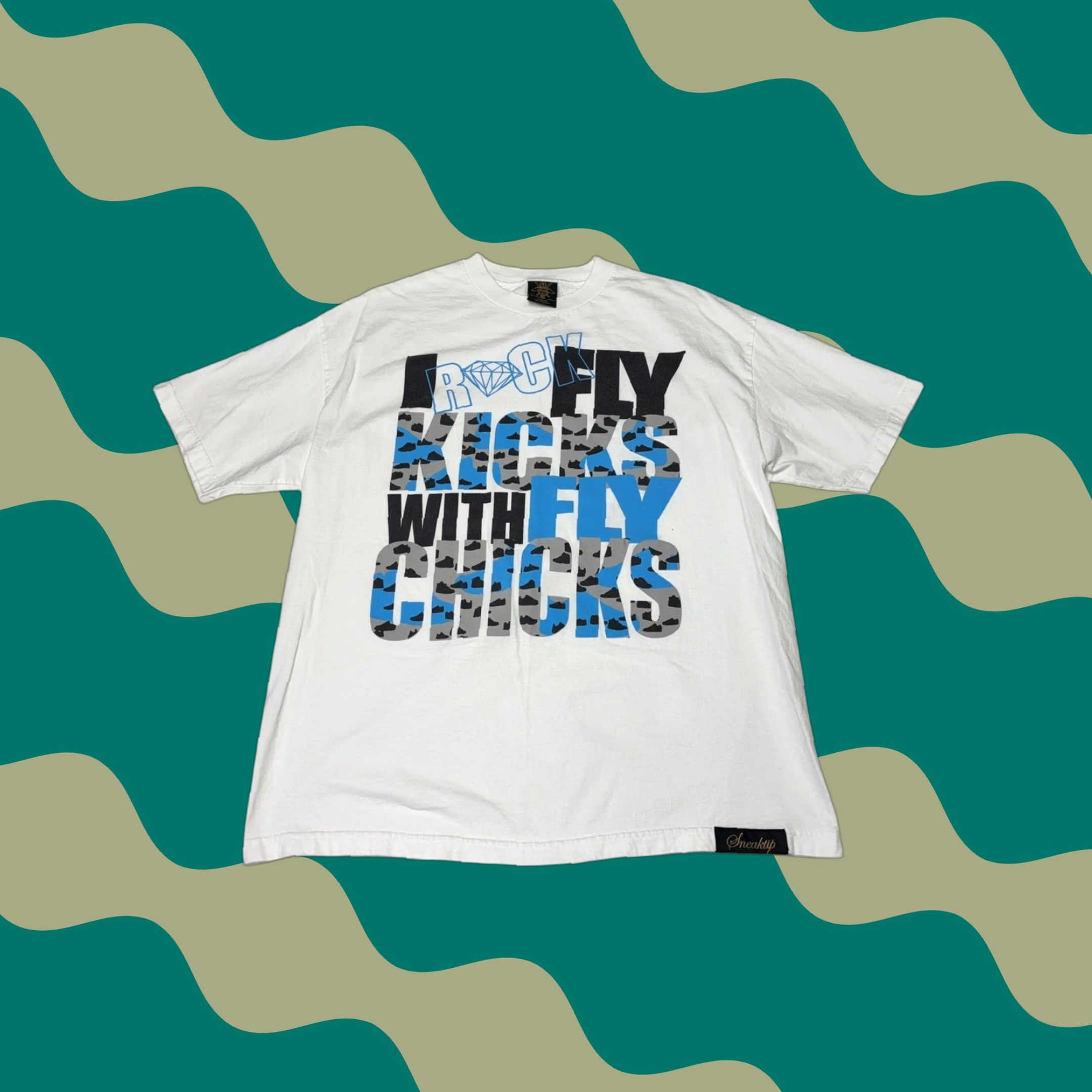 Vintage Sneaktip Mens XL Graphic T Shirt White Rock Fly Kicks With Fly Chicks Made USA Size US XL / EU 56 / 4 - 1 Thumbnail