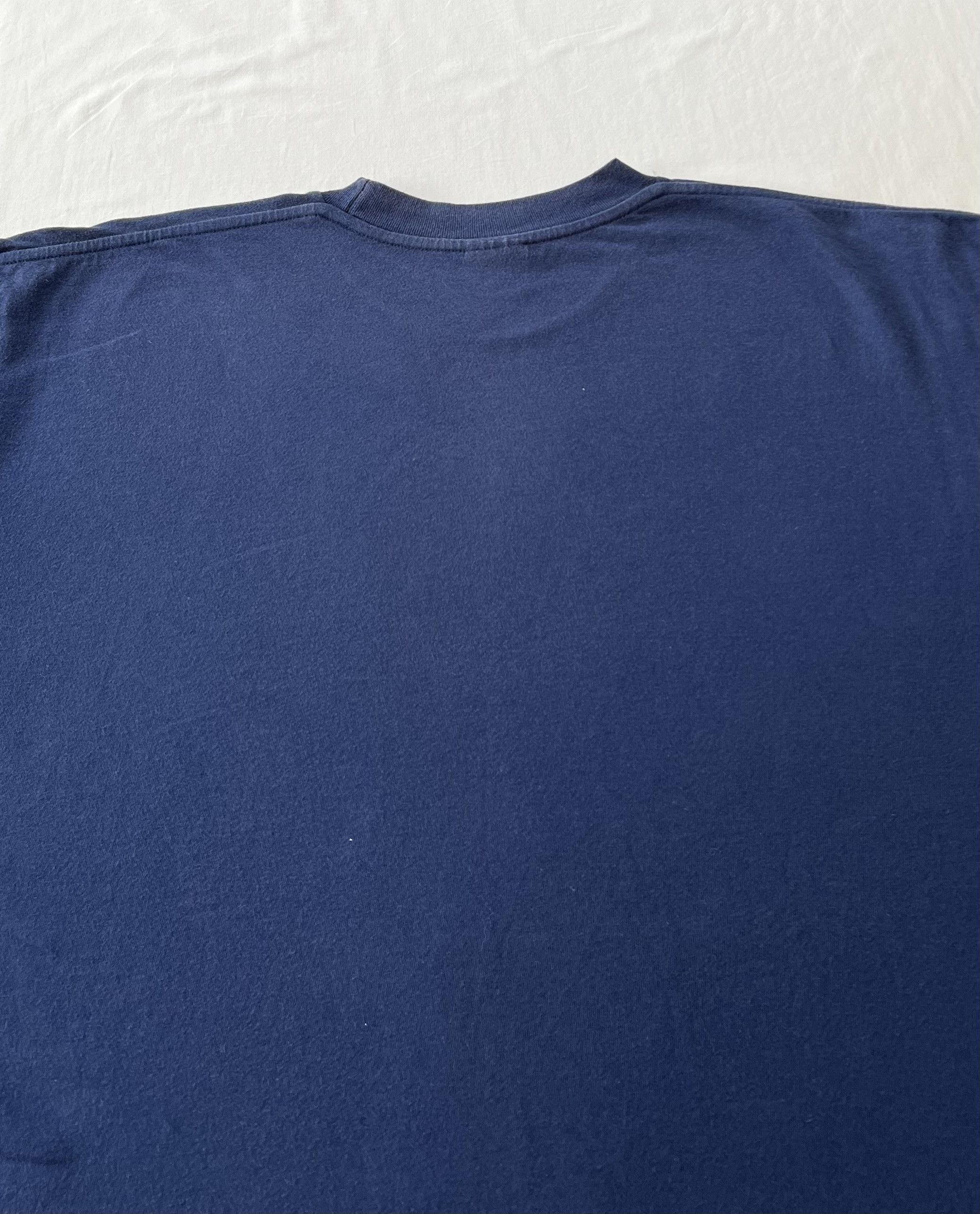 Nike Vintage 90s Nike Blue T-shirt Size US L / EU 52-54 / 3 - 13 Thumbnail