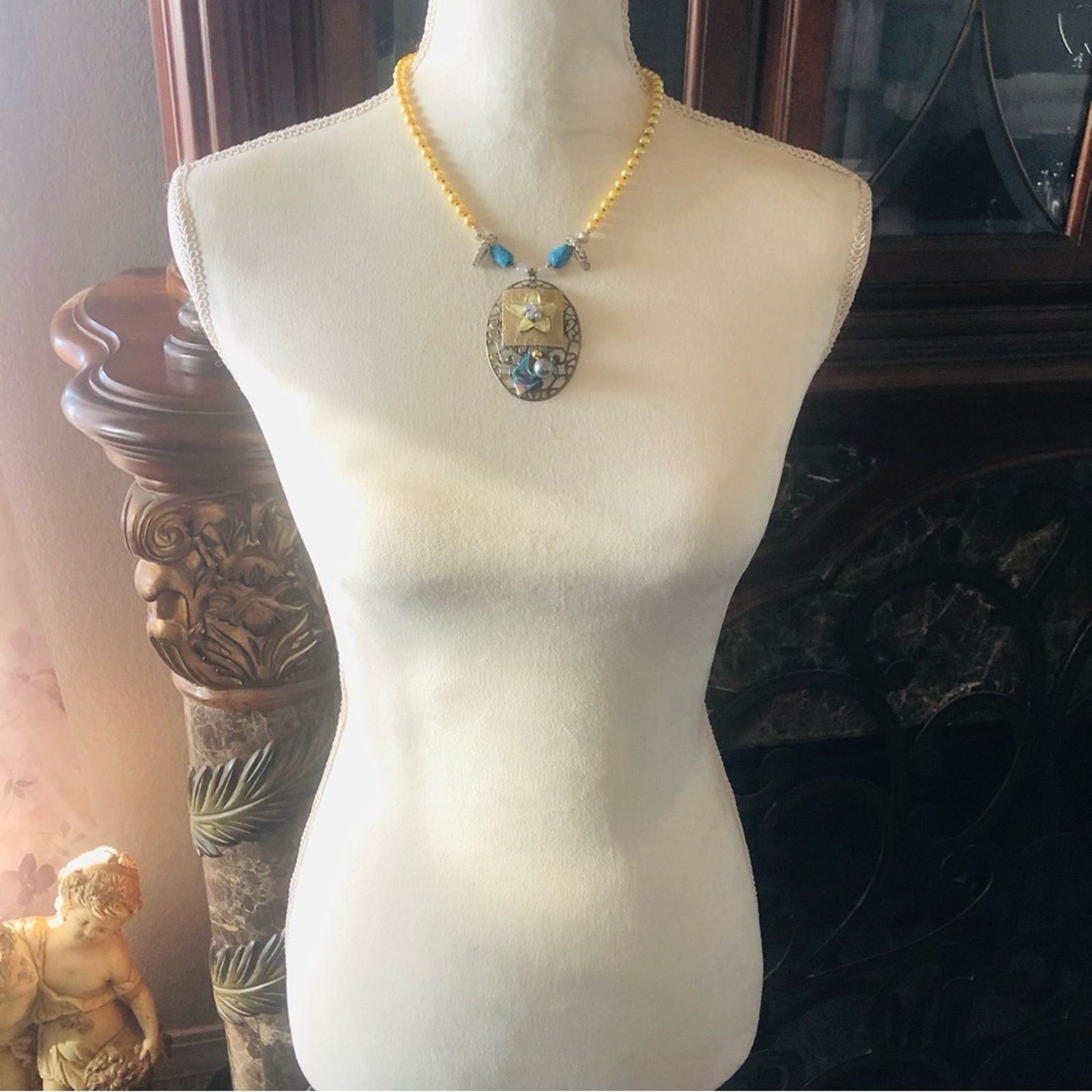 Handmade Handcrafted repurpose art glass Pearl necklace Size ONE SIZE - 6 Thumbnail