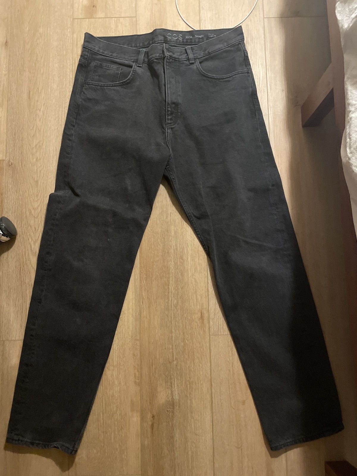 VOLUME JEANS - WIDE フルレングス VOLUME JEANS - ワイド｜COS