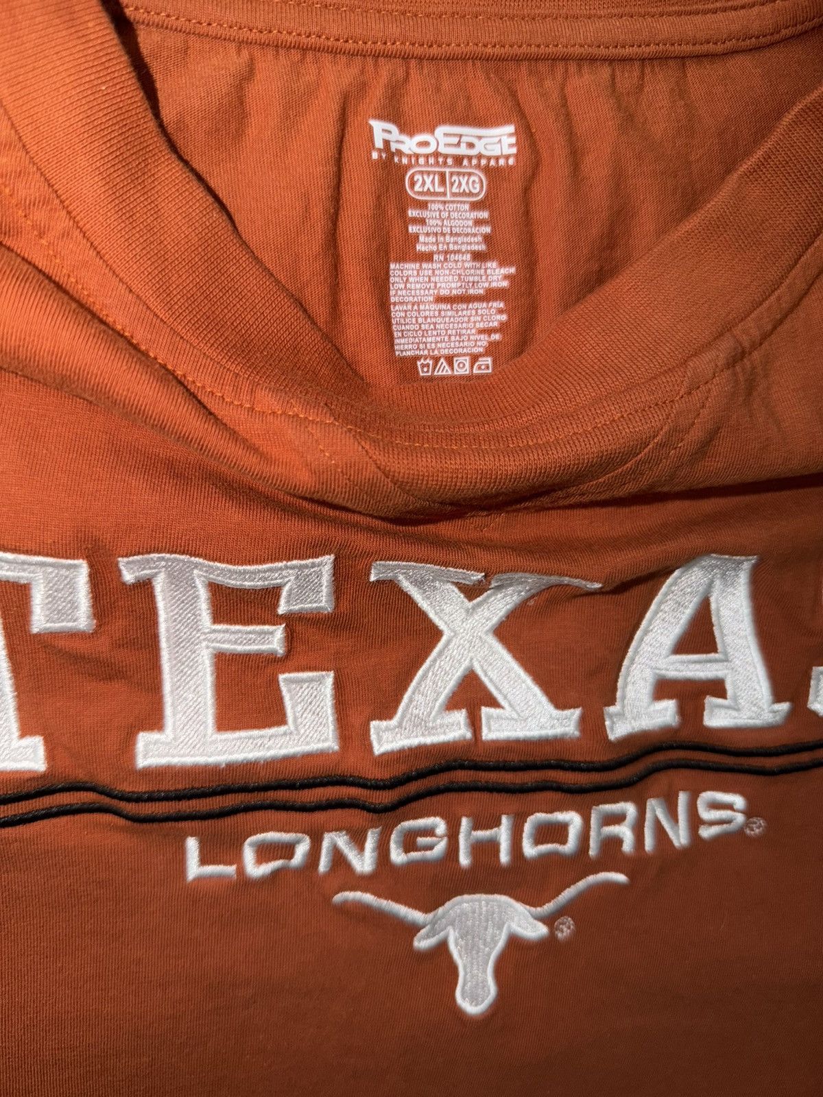 NCAA Vintage Texas Longhorns NCAA Pro edge embroidered t-shirt Size US XXL / EU 58 / 5 - 4 Thumbnail