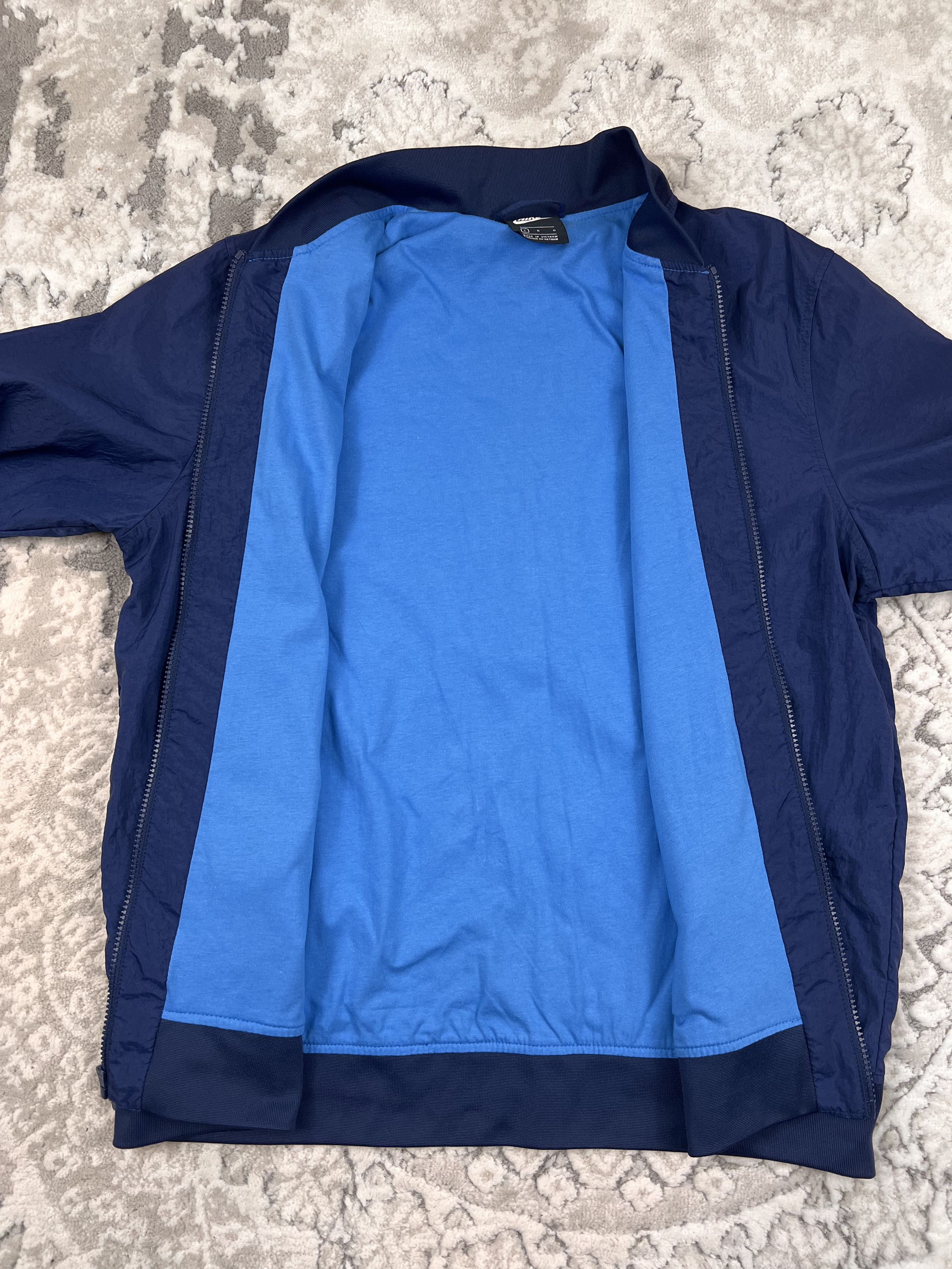 Nike Nike Nylon Bomber Jacket Windbreaker Navy Blue Lightweight L Size US L / EU 52-54 / 3 - 15 Thumbnail