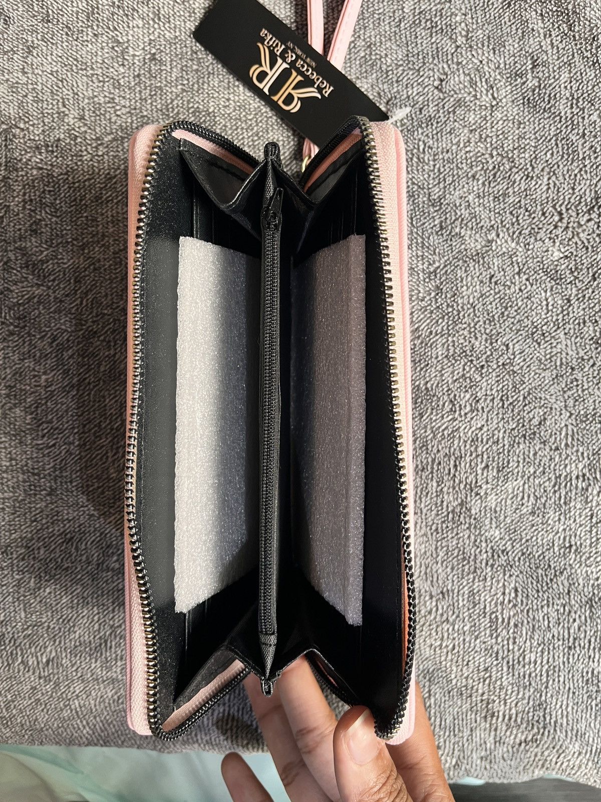 Other BRAND NEW Rebecca & Rifka ‘Blush’ Zip-Around Wallet Size ONE SIZE - 3 Thumbnail
