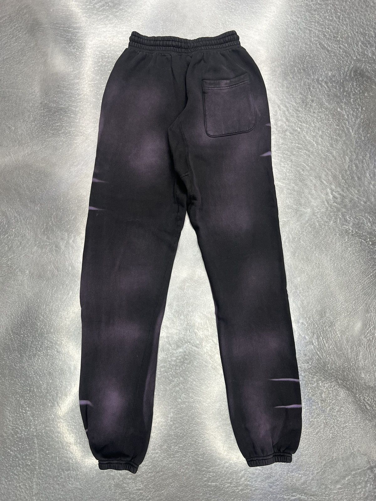 HELLSTAR Hellstar Airbrush Skull Sweatpants (Elastic) Size US 28 / EU 44 - 6 Thumbnail
