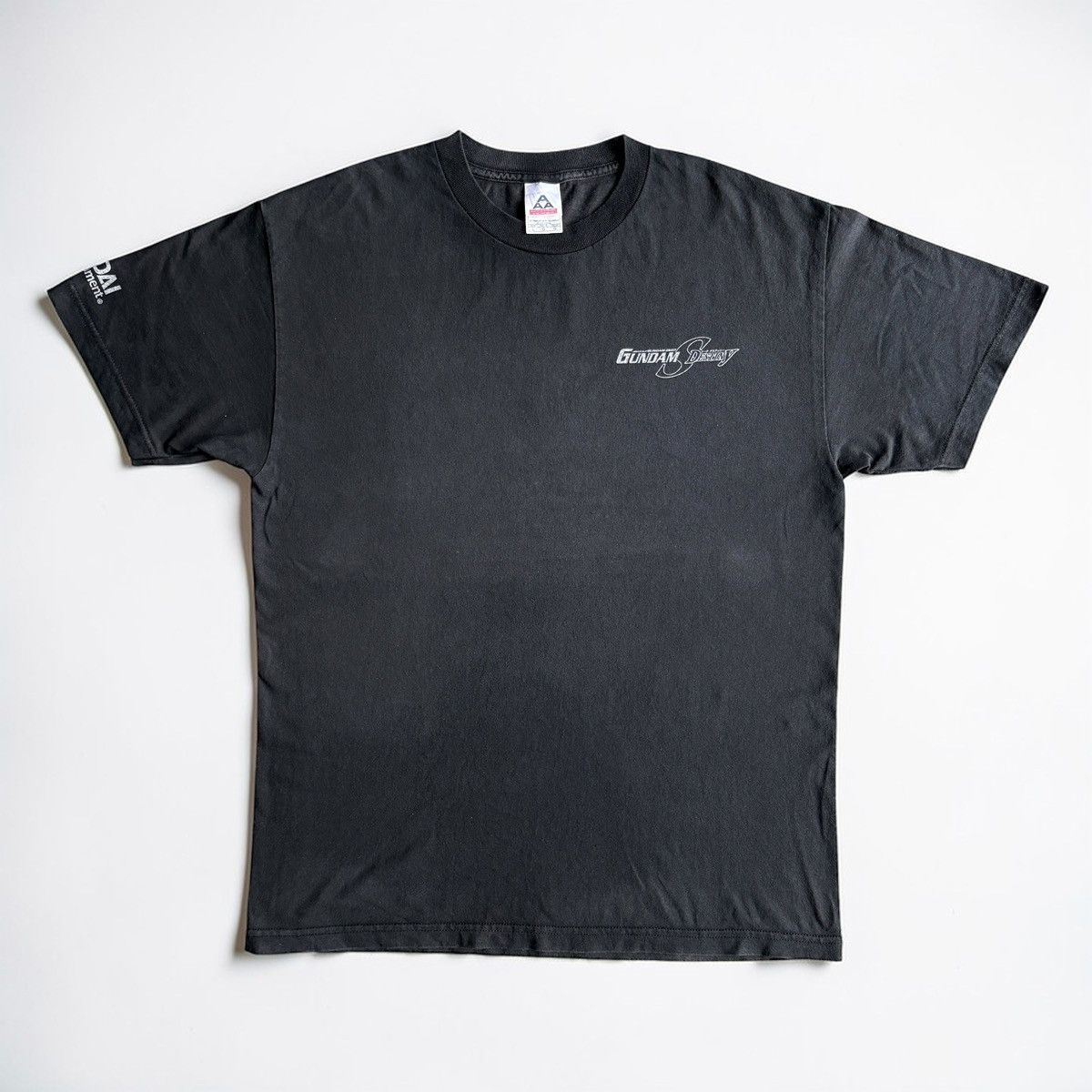 Anime Vintage Anime Tee Gundam Seed Destiny - Bandai 2004 Size US L / EU 52-54 / 3 - 4 Thumbnail
