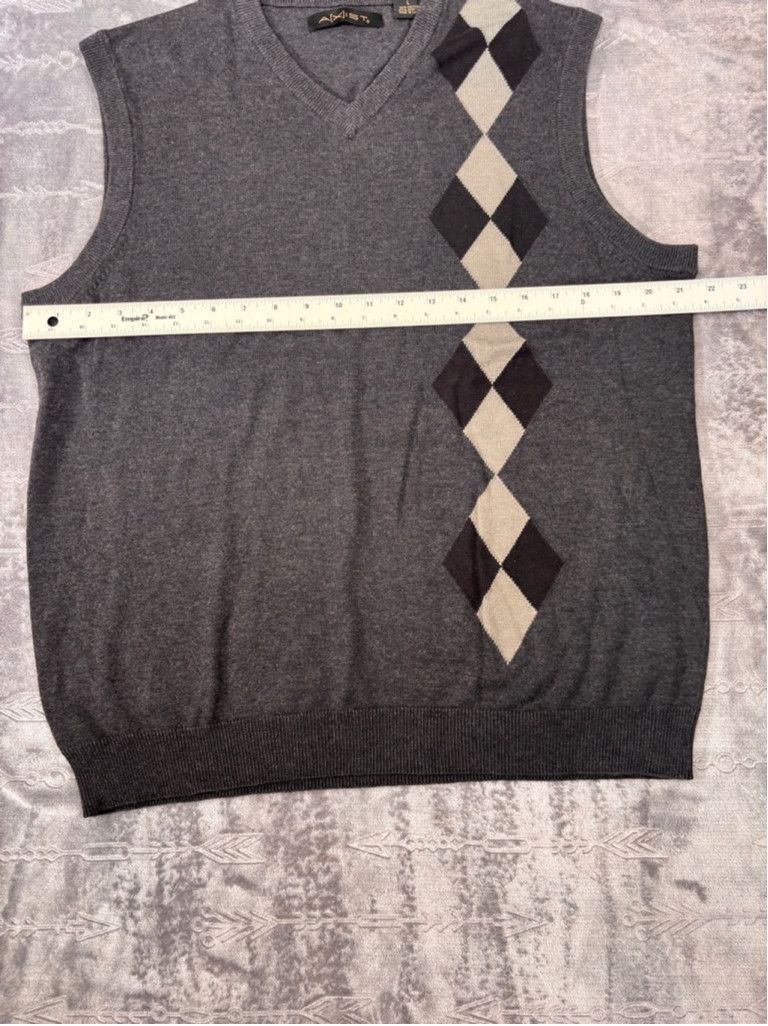 Axist Men's Axist Sweater Vest, Size L, Grey Size US L / EU 52-54 / 3 - 2 Thumbnail