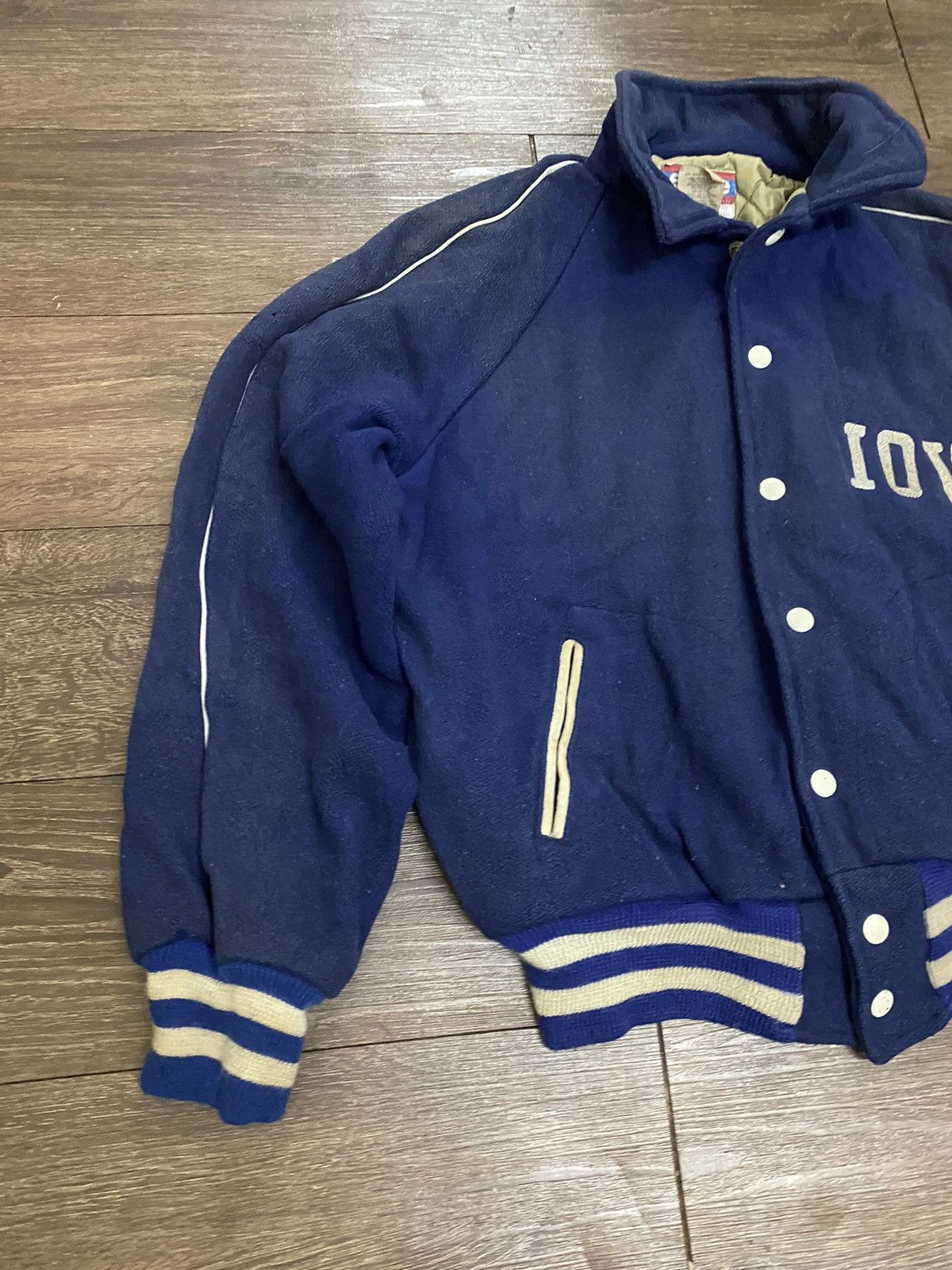 Vintage Iowa vintage varsity jacket Size US M / EU 48-50 / 2 - 3 Thumbnail