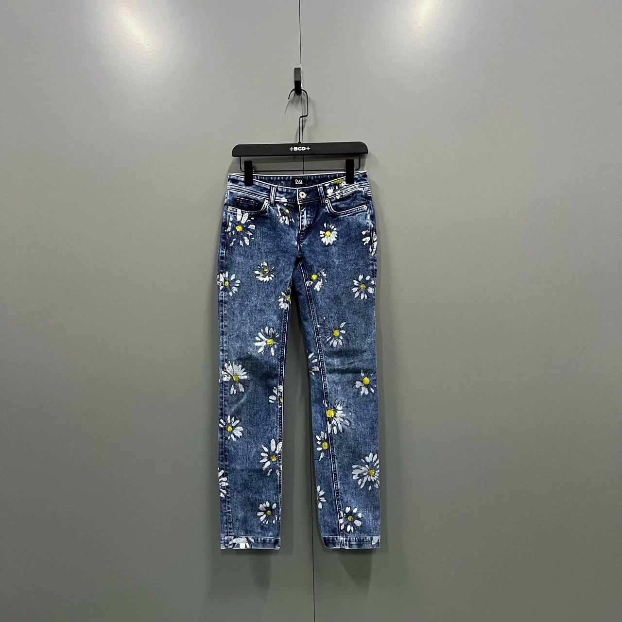 Dolce & Gabbana floral print denim pants by dolce gabbana Size 26" / US 2 / IT 38 - 1 Thumbnail