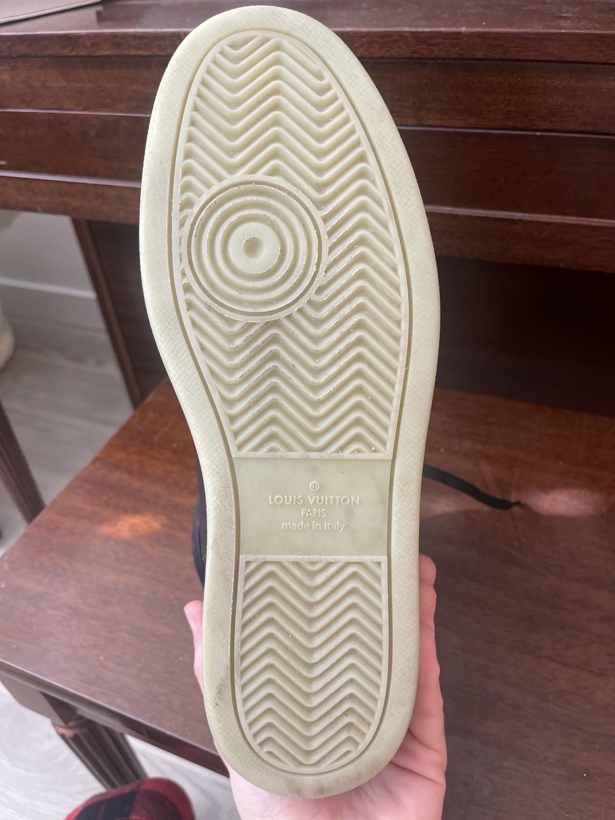 Louis Vuitton Rivoli Sneaker Size US 9 / EU 42 - 11 Thumbnail