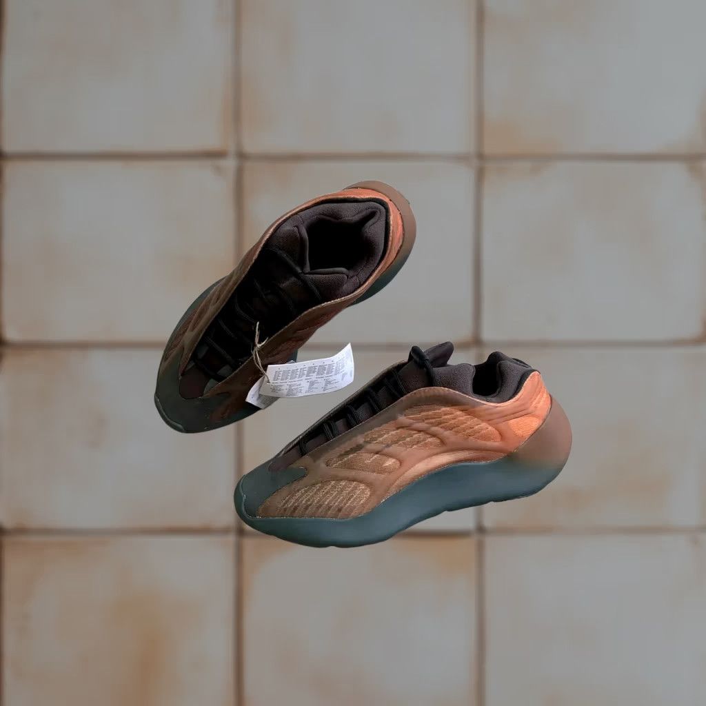 Adidas ADIDAS Yeezy 700 V3 COPPER FADE Sneaker MEN US 8.5 UK 8 EUR 42 Orange 265 mm Size US 8 / EU 41 - 1 Thumbnail