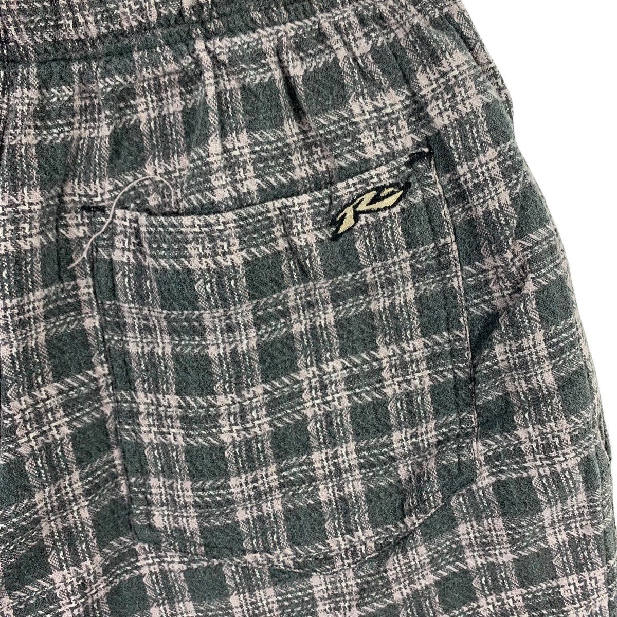 Rusty × Vintage Vintage RUSTY Checkboard design short surf pants Size US 28 / EU 44 - 11 Thumbnail