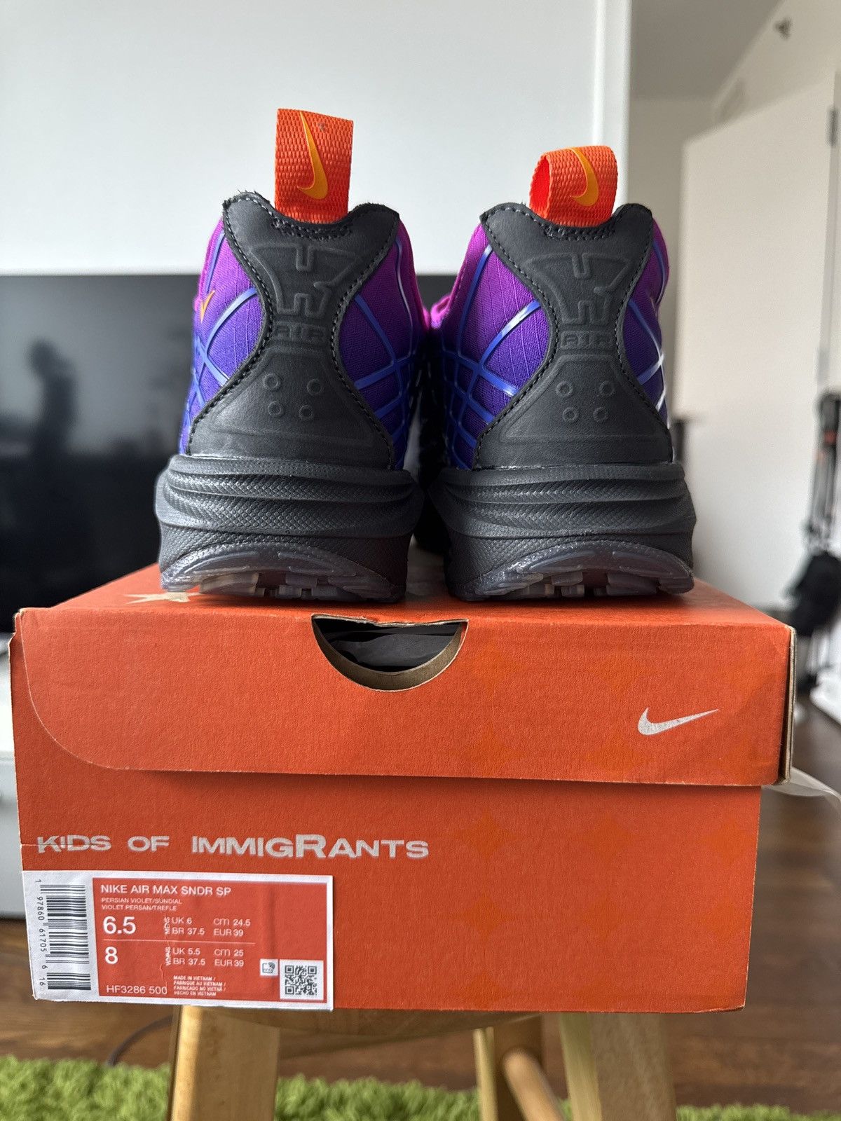 Nike NIKE x Kids Of Immigrants Air Max SNDR SP Size US 6.5 / EU 39-40 - 6 Thumbnail