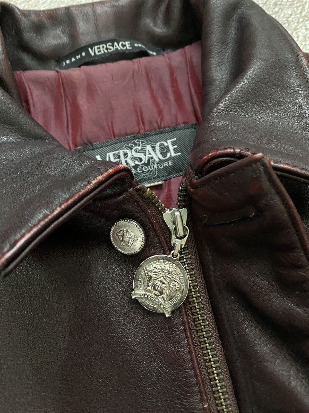 Versace × Vintage RARE Vintage leather jacket Versace back big logo Size US M / EU 48-50 / 2 - 14 Thumbnail