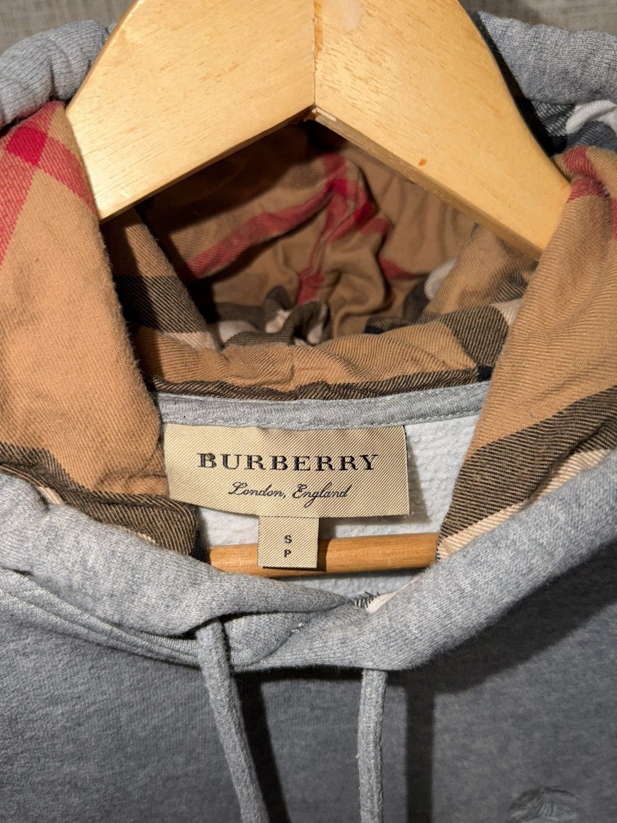 Burberry BURBERRY CHECKED HOOD GREY HOODIE Size US S / EU 44-46 / 1 - 7 Thumbnail