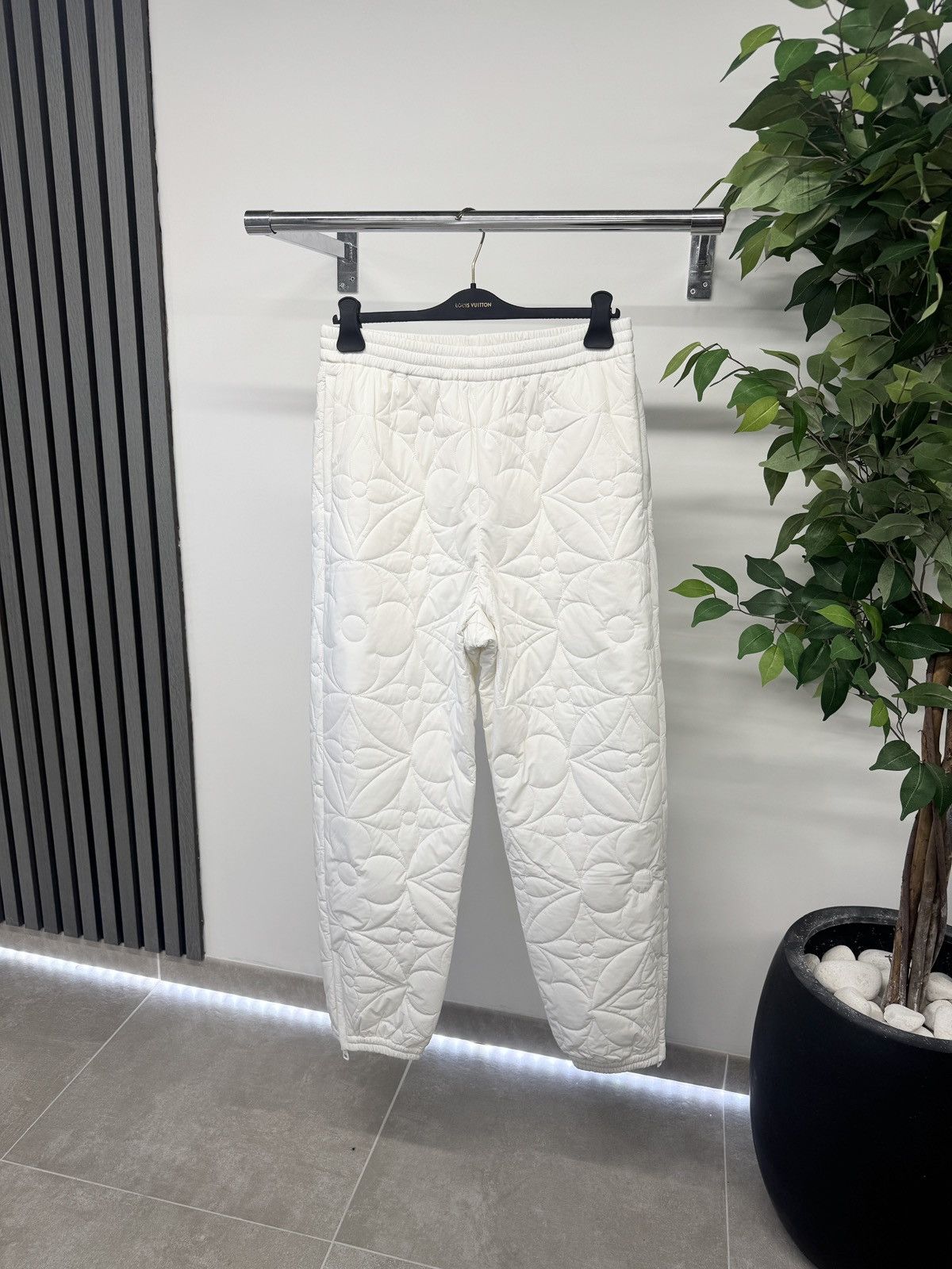 Louis Vuitton 1A9FS8 LVSE Sporty Trousers In White RRP £1350