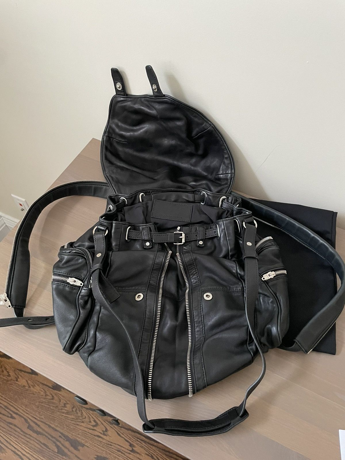 Alexander Wang Alexander Wang Marti convertiable backpack black leather Size ONE SIZE - 10 Thumbnail
