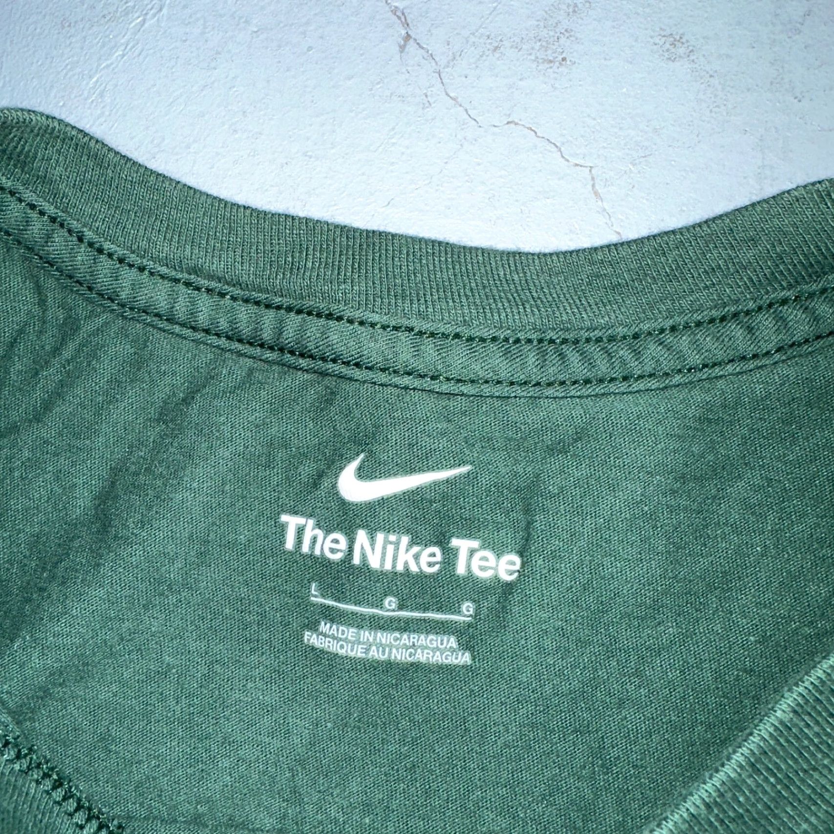 Nike VINTAGE Nike Oregon Pride Lacrosse T-Shirt Men Large Green 2000s Sports All Seasons Size US L / EU 52-54 / 3 - 5 Thumbnail