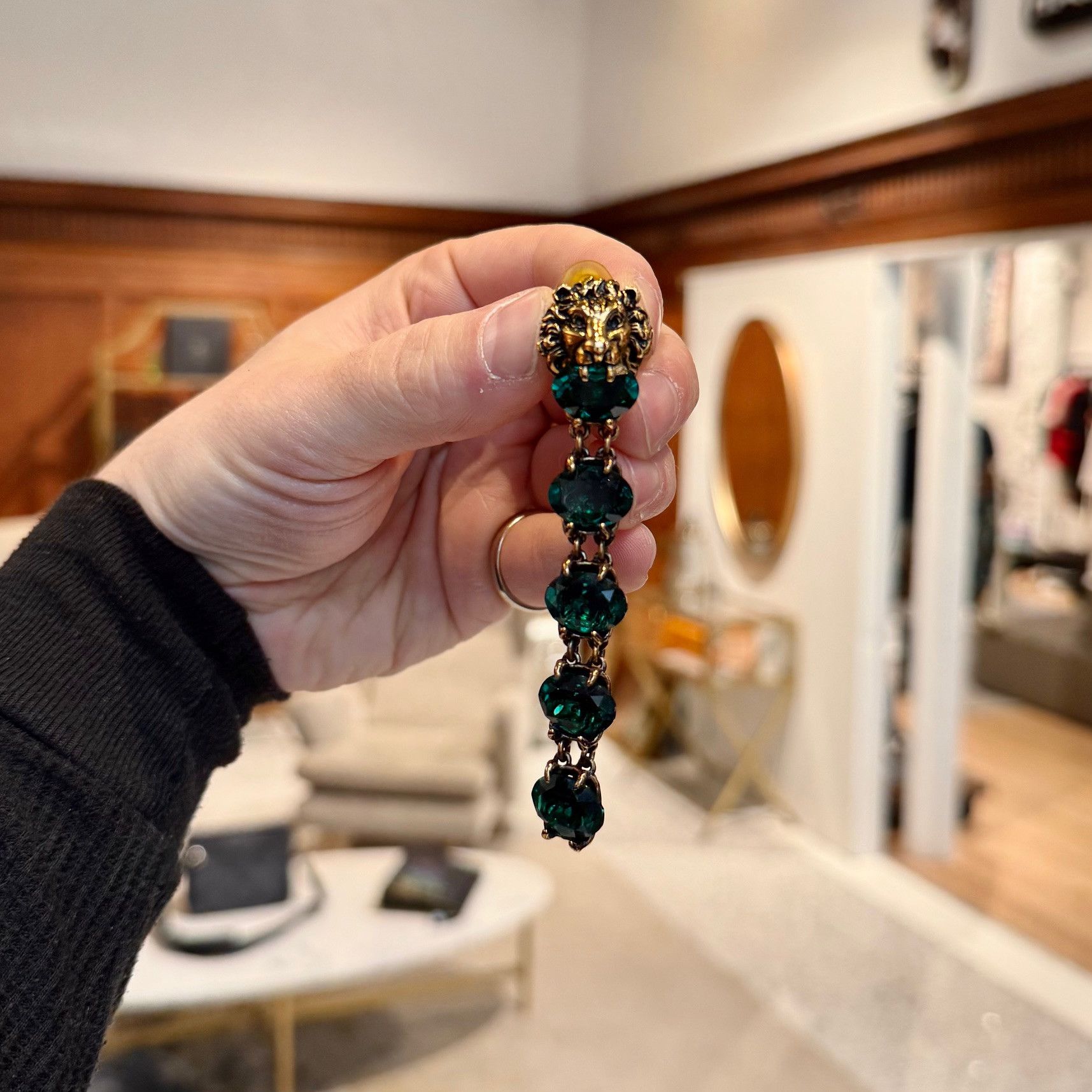 Gucci Gucci Lion Head Green Crystal Drop Clip-on Earrings Size ONE SIZE - 7 Thumbnail