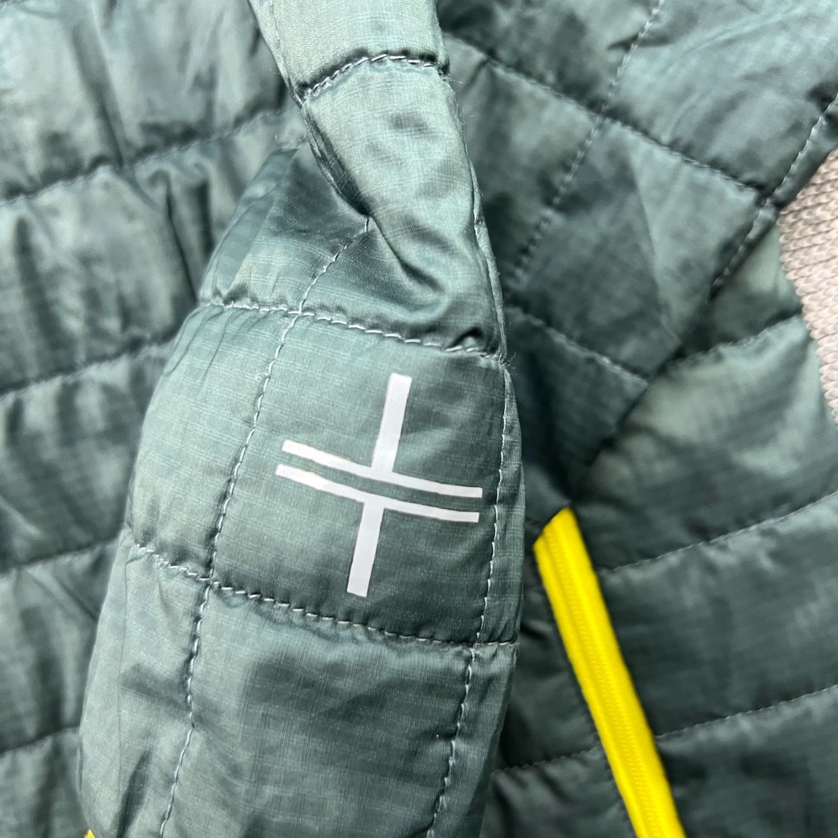 Icebreaker Icebreaker Helix Jacket Mens XL Zip Up Hoody Merinoloft Green Hooded Pockets Track Jacket Regular Wool Lining Size US XL / EU 56 / 4 - 5 Thumbnail